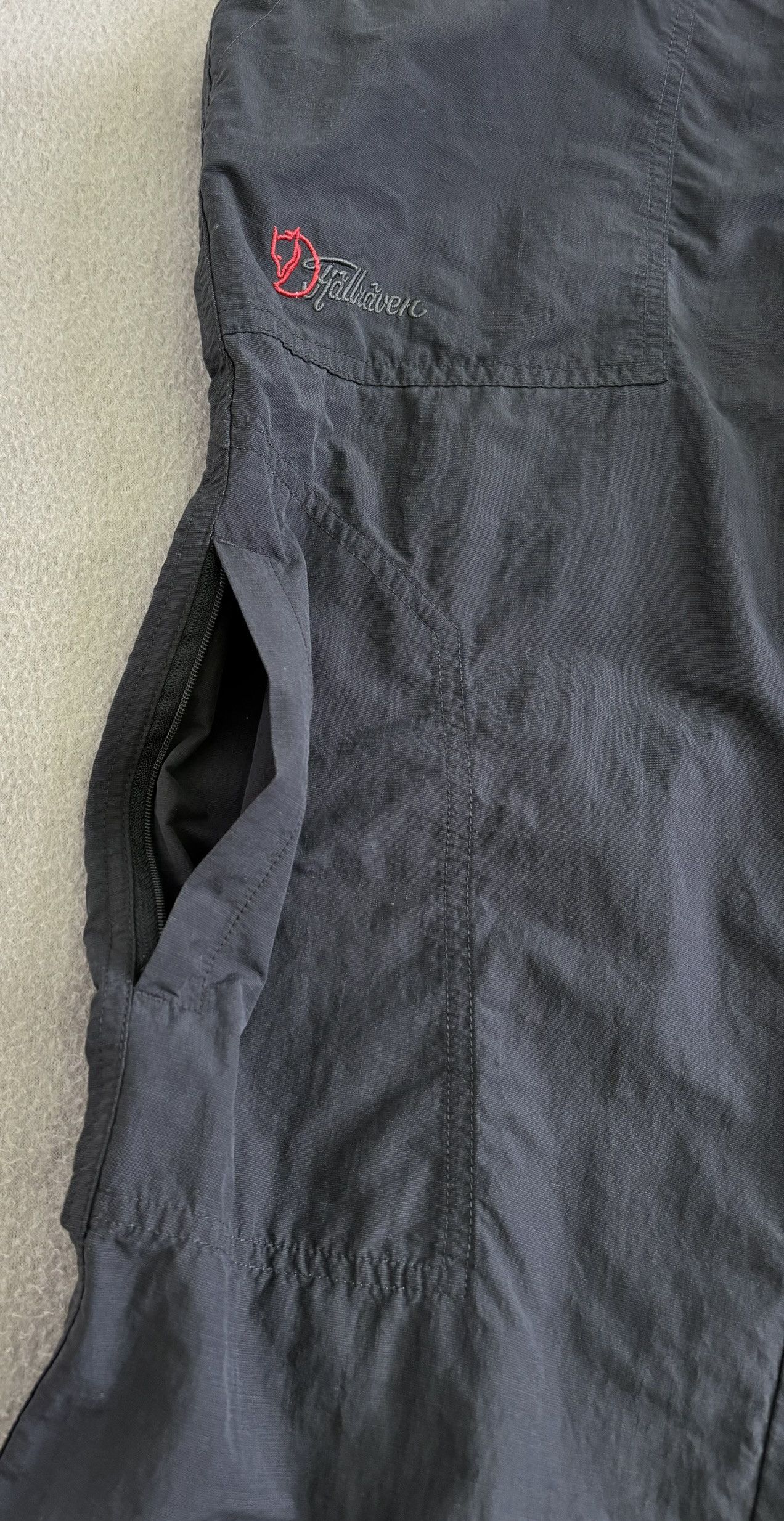 Fjallraven × Vintage FjallRaven 3/4 pants vintage size 40 Size US 30 / EU 46 - 8 Thumbnail