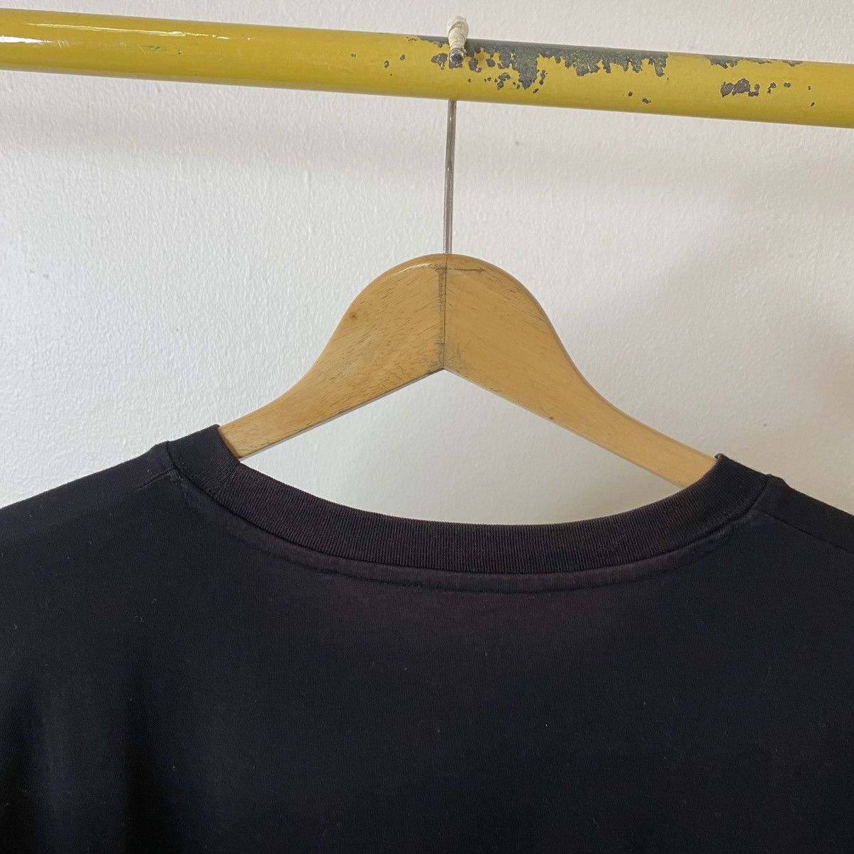 GU Anime One Piece Trafalgar Law Manga Series Collaboration Tee Size US L / EU 52-54 / 3 - 7 Thumbnail