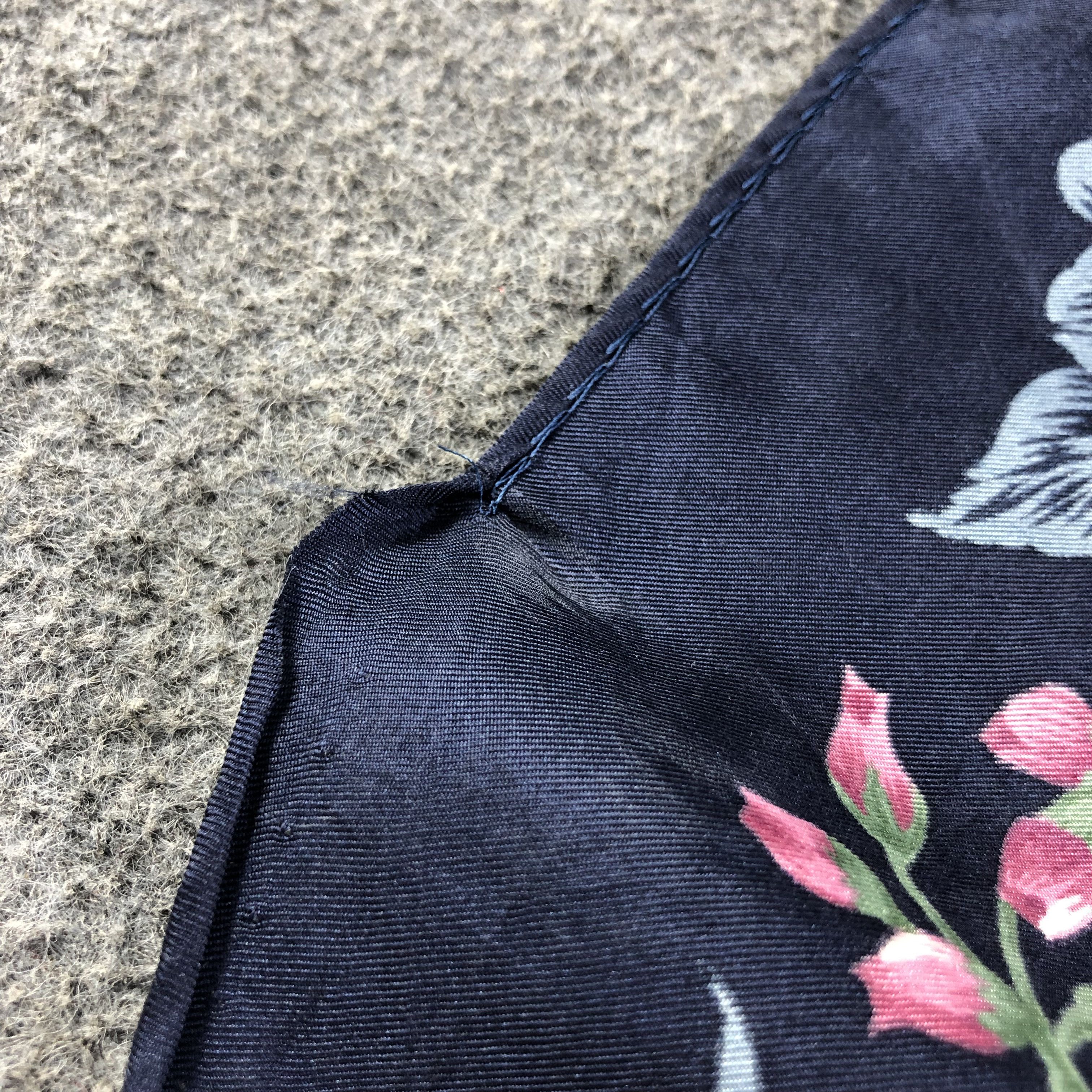 Japanese Brand Luxury Floral Silk Scarf M564 Size ONE SIZE - 10 Thumbnail