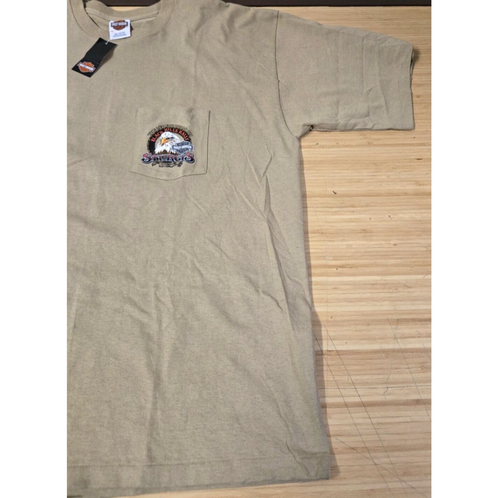 Harley Davidson Harley-Davidson T-Shirt 2X Men Crew Neck Short Sleeve Solid Beige South Dakota Sturgis Biker Motorcycle 2008 Single Stitch Shirt Size US XXL / EU 58 / 5 - 2 Thumbnail