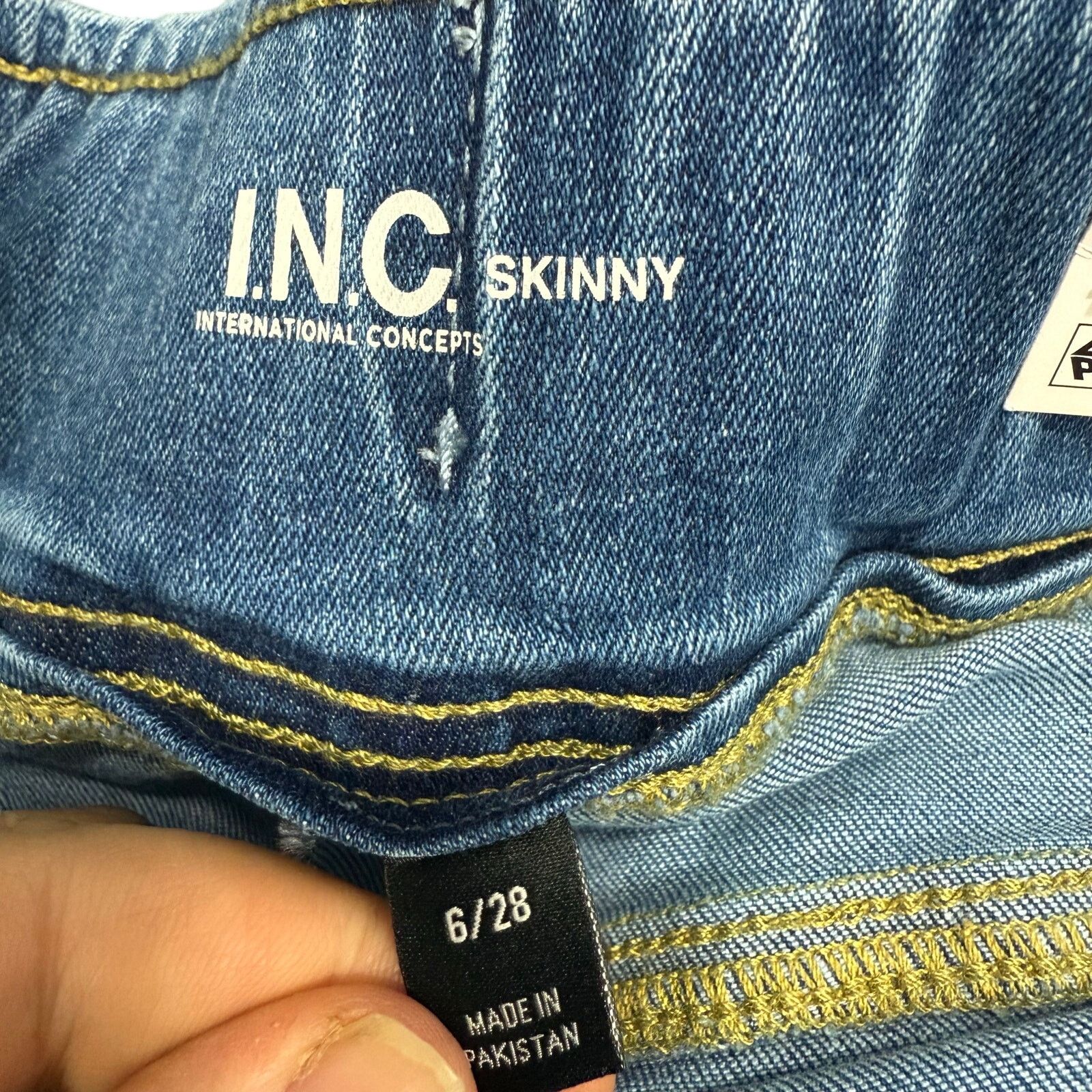 Macys INC International Concepts Skinny Jeans sz 6 NEW # G634 Size 28" / US 6 / IT 42 - 6 Thumbnail