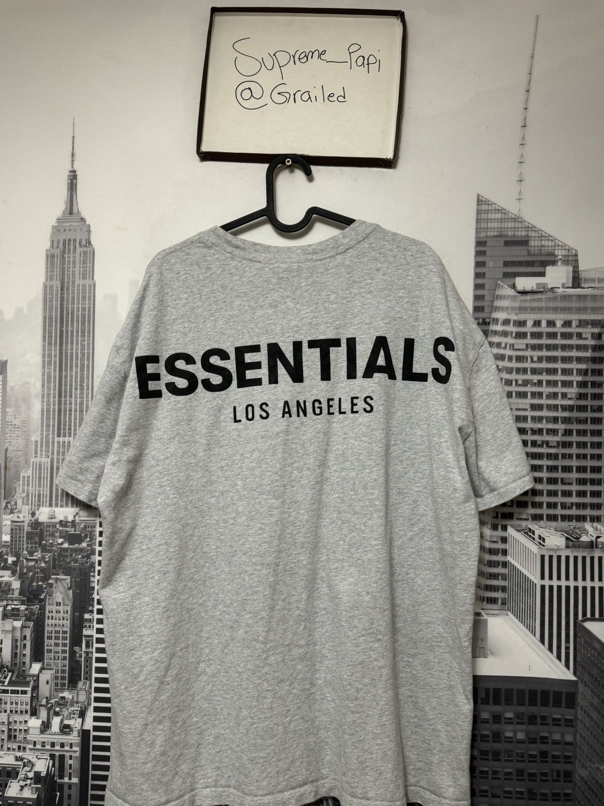 Fear of God 🔥Fear of God Essentials Los Angeles 3M Tee SZ Medium Grey Size US M / EU 48-50 / 2 - 1 Thumbnail