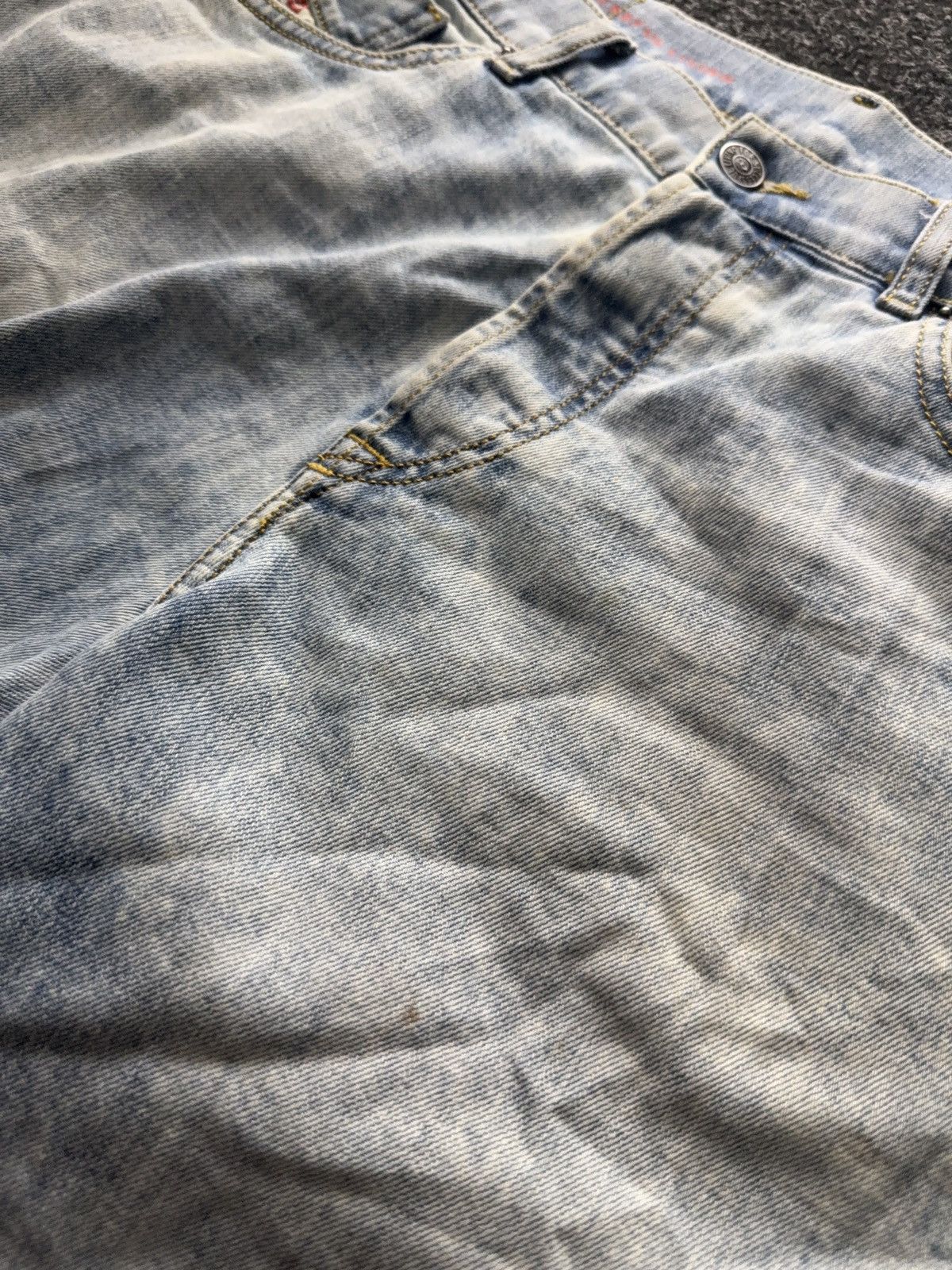 Diesel × Vintage Diesel Jeans Light Wash Y2K Style For Successful Living Size US 32 / EU 48 - 7 Thumbnail