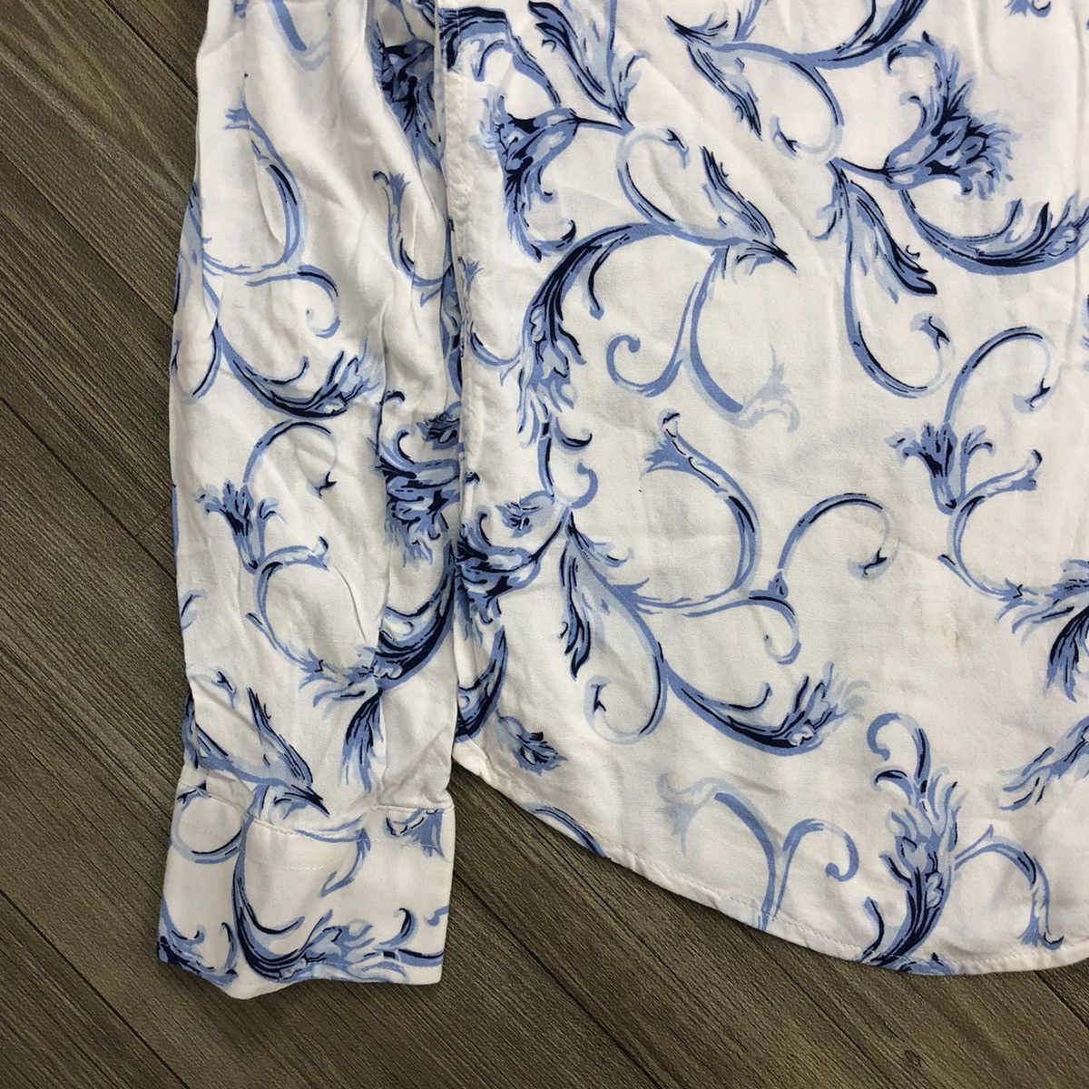 Versace Vintage Luxury Shirt Versace Floral Button Up Size US M / EU 48-50 / 2 - 7 Thumbnail