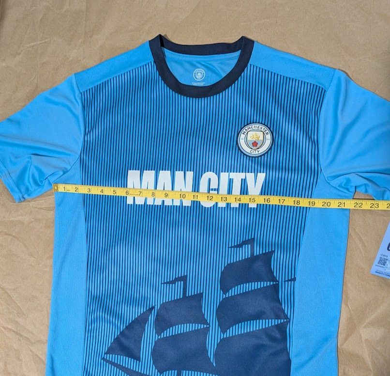 Other Manchester City Offical jersey NWT size L Size US L / EU 52-54 / 3 - 4 Thumbnail