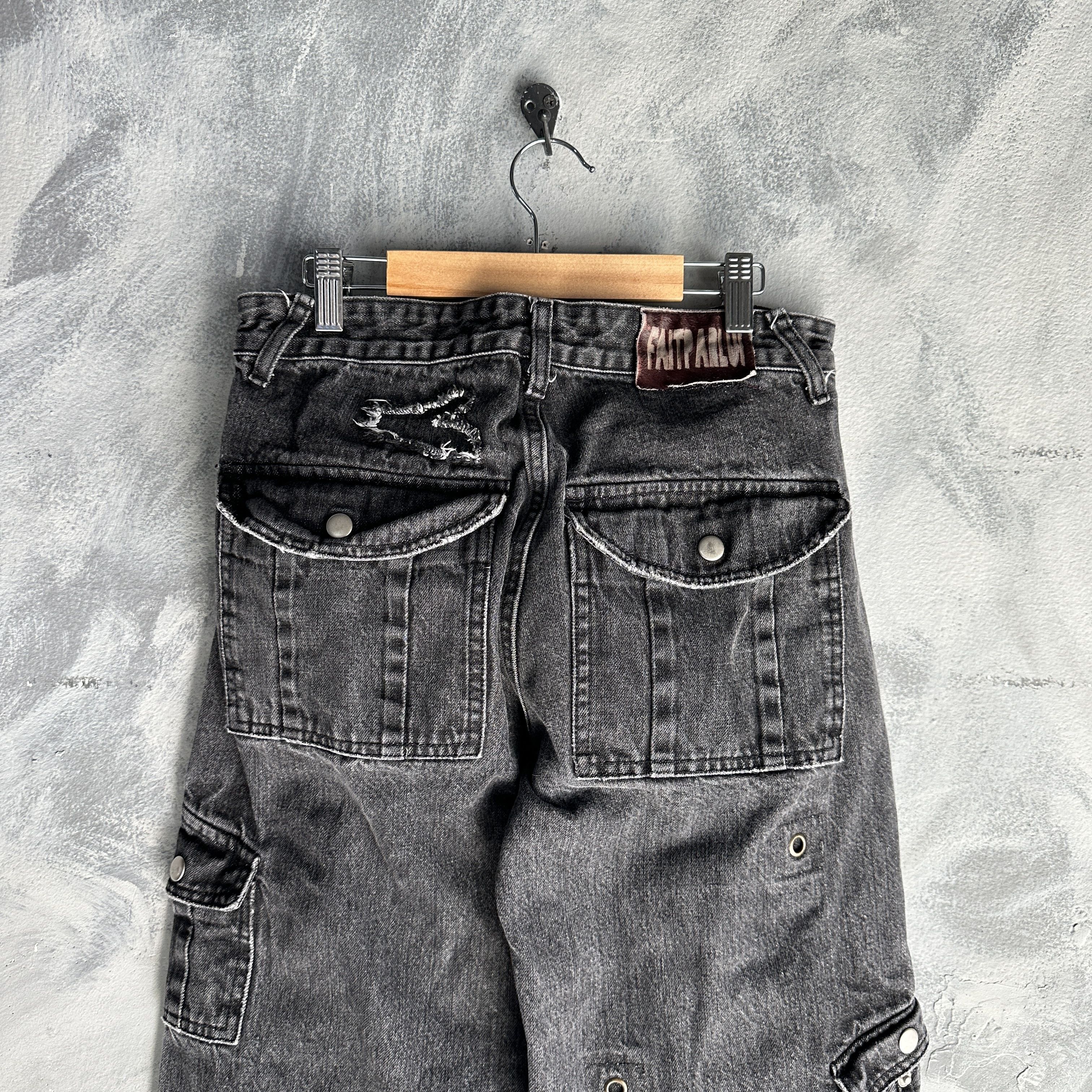 Other Faitparlui Les Demons Portent Cargo Denim Jean Womens 30x32 Size 30" / US 8 / IT 44 - 8 Thumbnail