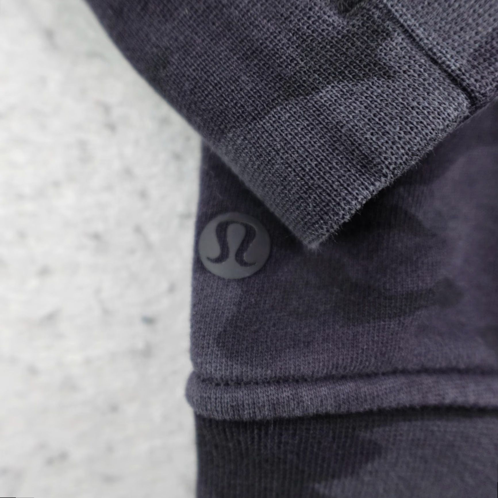 Lululemon Lululemon Sweatshirt Women 8 Deep Coal Camo Scuba Crew Neck Heritage 365 Sweater Pullover Size M / US 6-8 / IT 42-44 - 7 Thumbnail