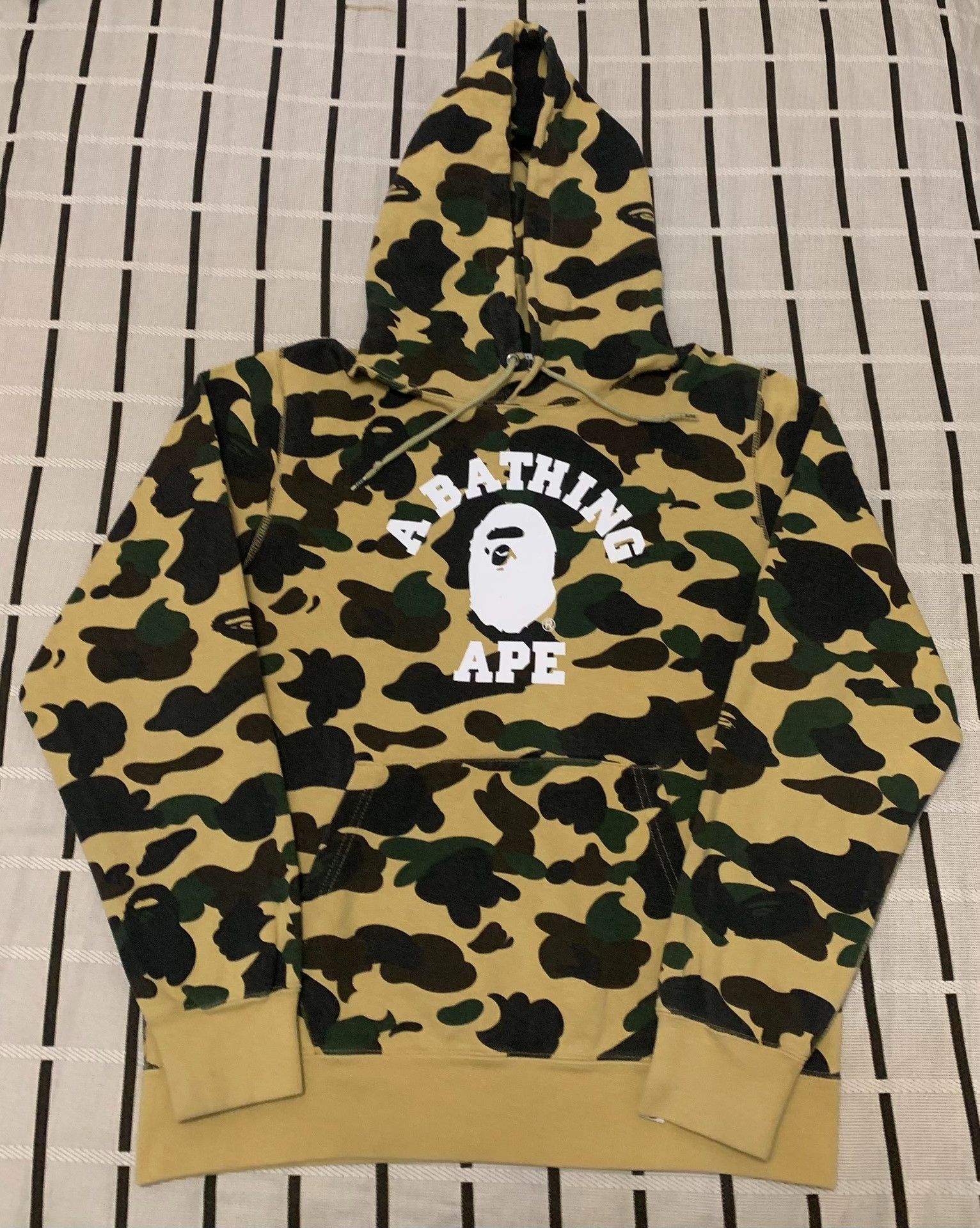Bape Bape Camo Ape Head Yellow Hoodie M Men Size US M / EU 48-50 / 2 - 1 Thumbnail