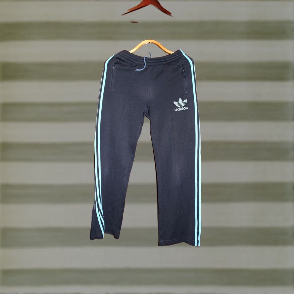 Adidas VINTAGE Adidas Pants Blue with blue stripes Track sport Pants - size 40 Size US 40 / EU 56 - 1 Thumbnail