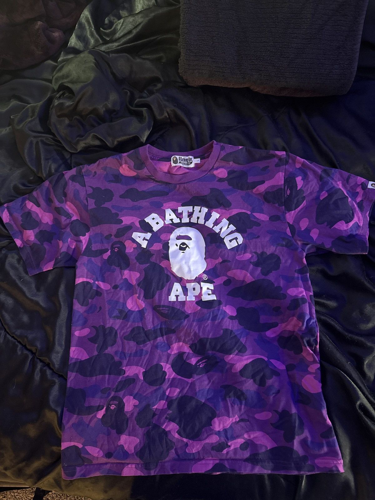 Nigo Bape Purple Camo T shirt Size US L / EU 52-54 / 3 - 4 Thumbnail