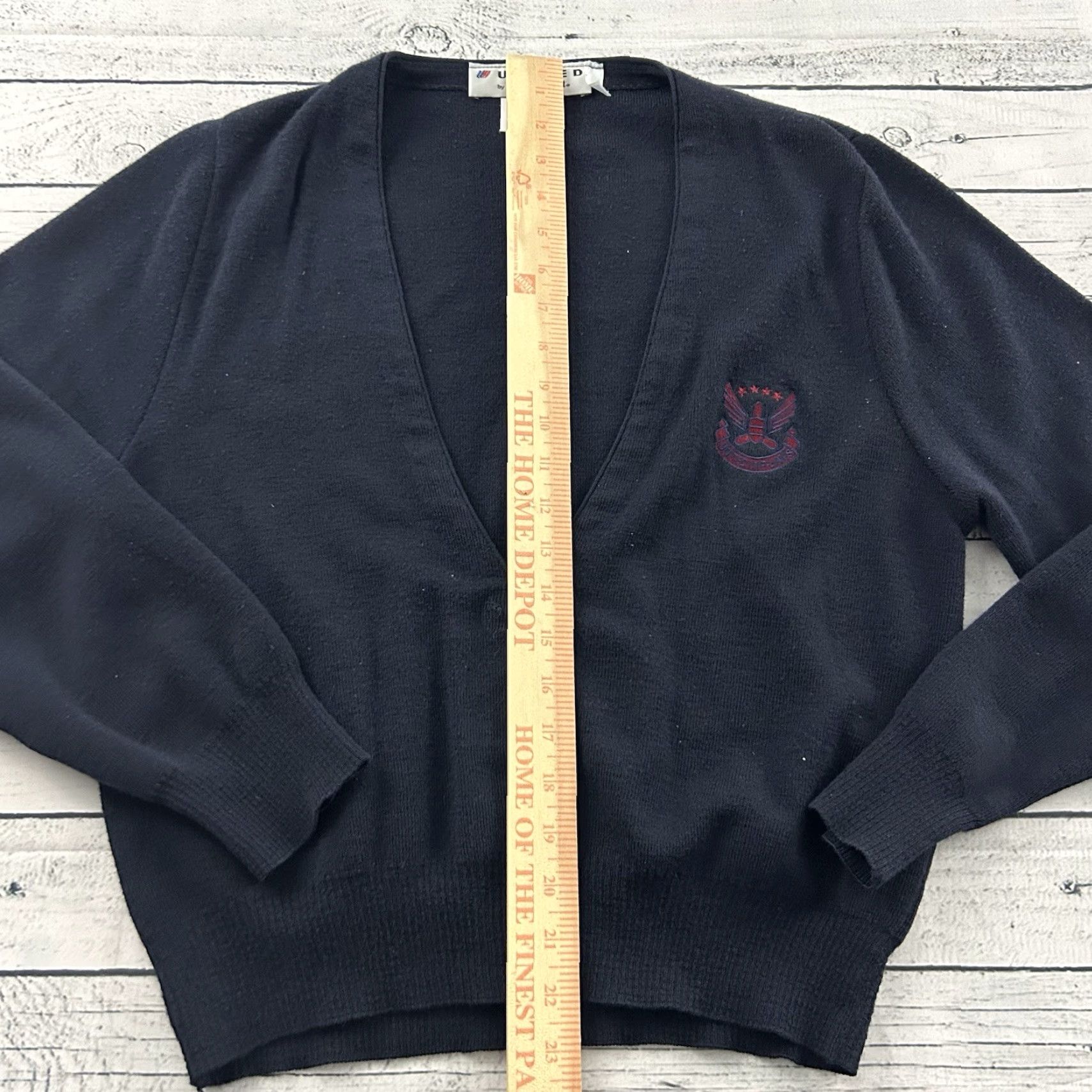 Vintage VTG United Airlines Cardigan Sweater Women's Large Wool Button Front Blue 90s Decade Casual Mens Womens Girls Boys Size L / US 10 / IT 46 - 3 Thumbnail