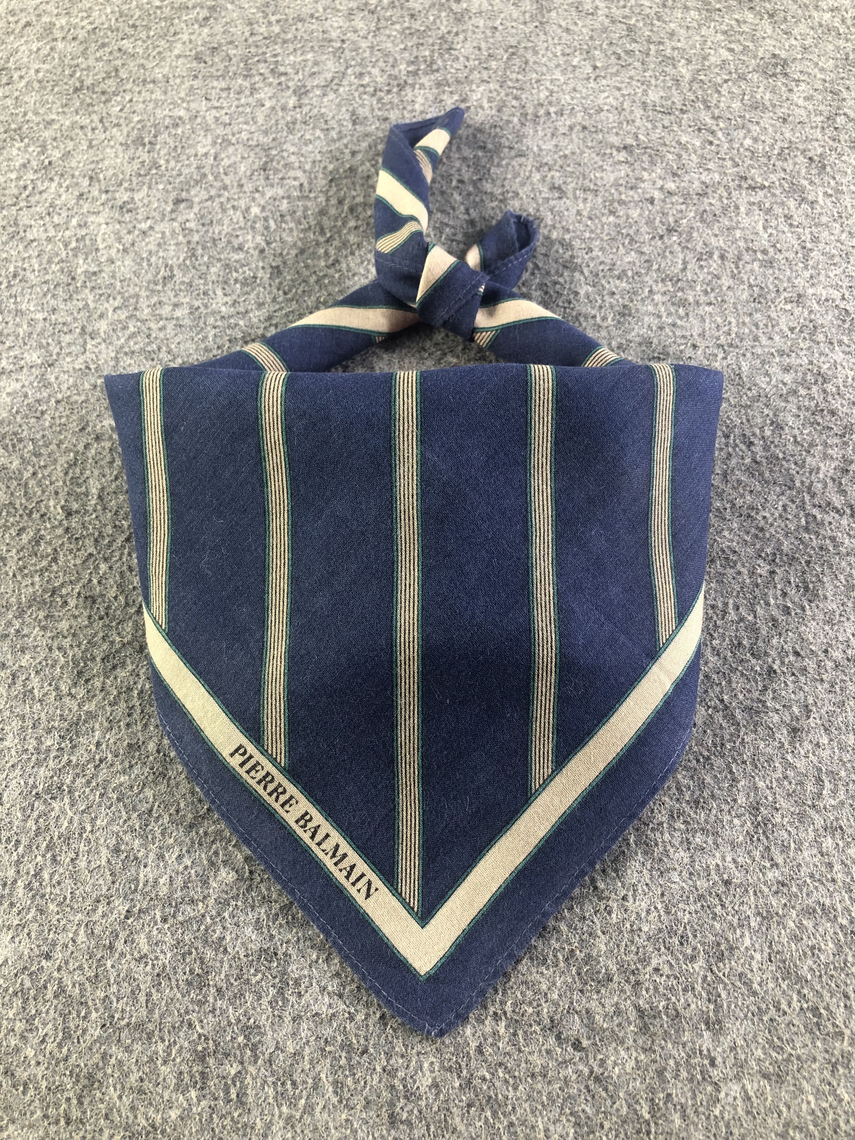 Pierre Balmain Pierre Balmain Handkerchief / Bandana / Neckerchief C511 Size ONE SIZE - 2 Thumbnail