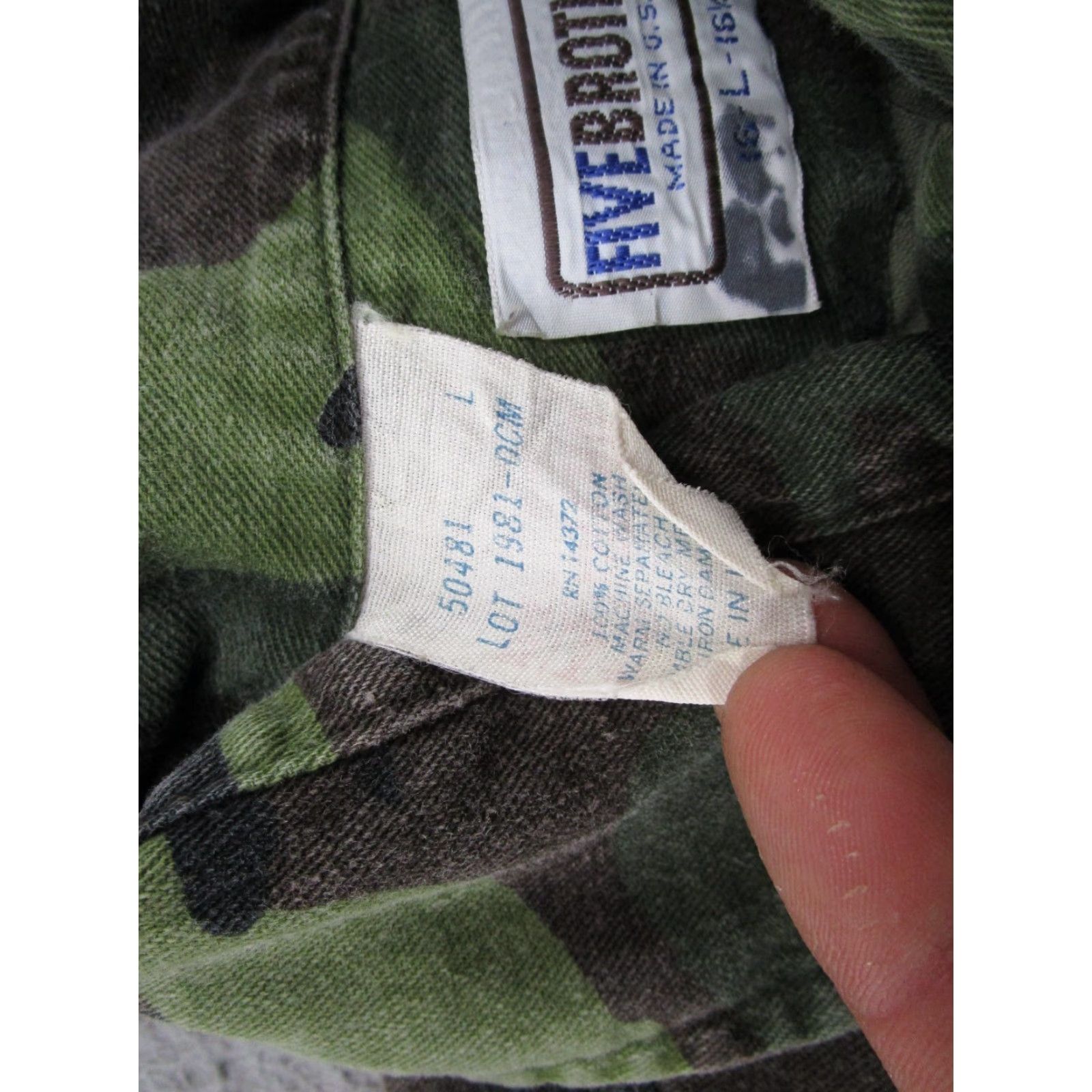 Vintage VTG Five Brothers Shirt Mens L Green Camouflage Short Sleeve Shirt Made in USA Size US L / EU 52-54 / 3 - 3 Thumbnail