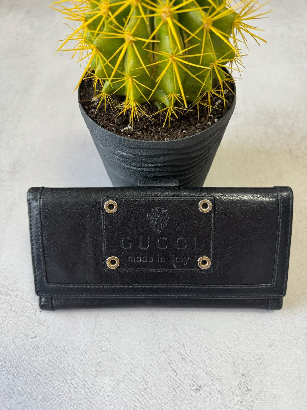 Gucci Vintage Gucci Leather Wallet Big Logo Very Rare Size ONE SIZE - 2 Thumbnail