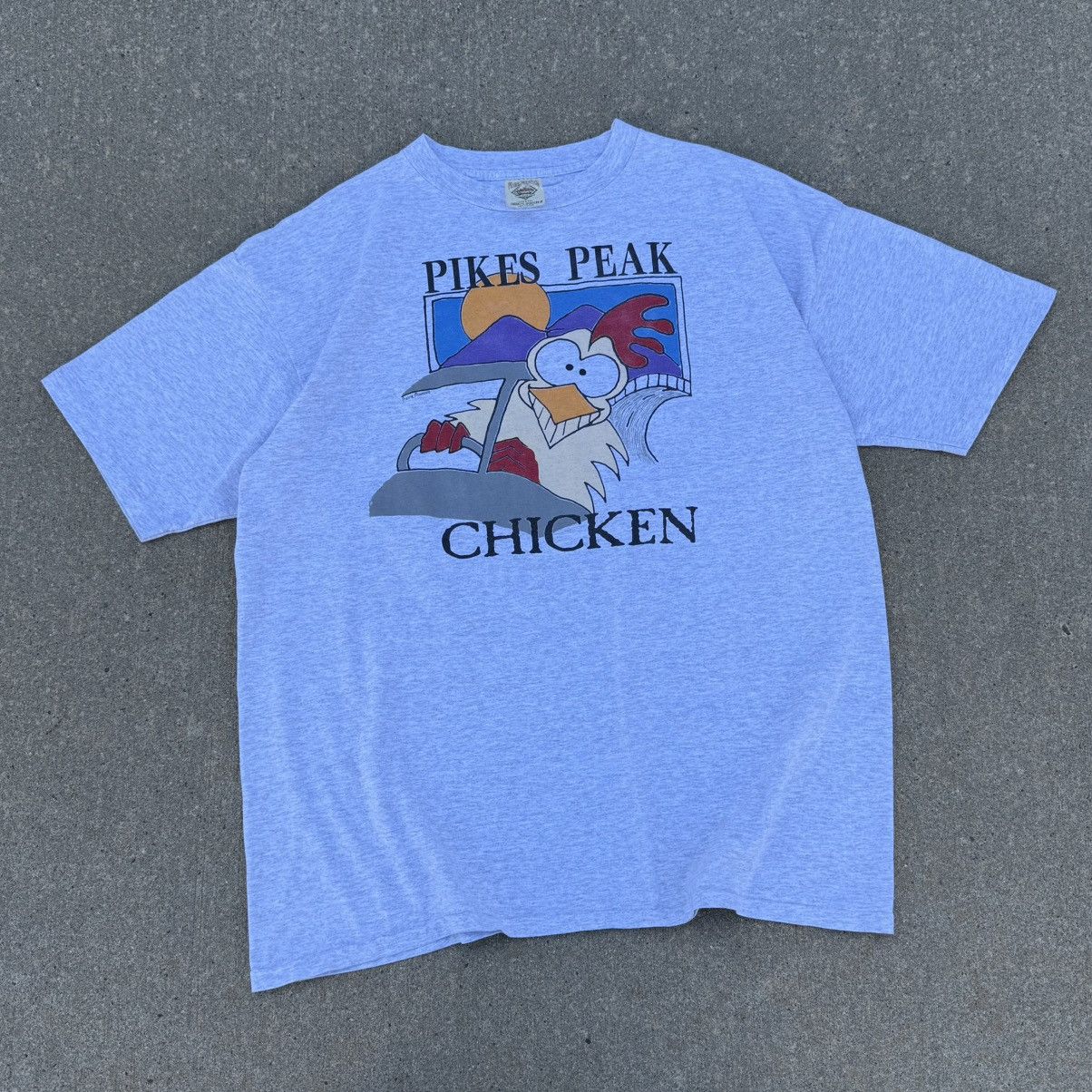 Vintage Vintage Prairie Mountain Pikes Peak Chicken T-Shirt Size US XXL / EU 58 / 5 - 2 Thumbnail