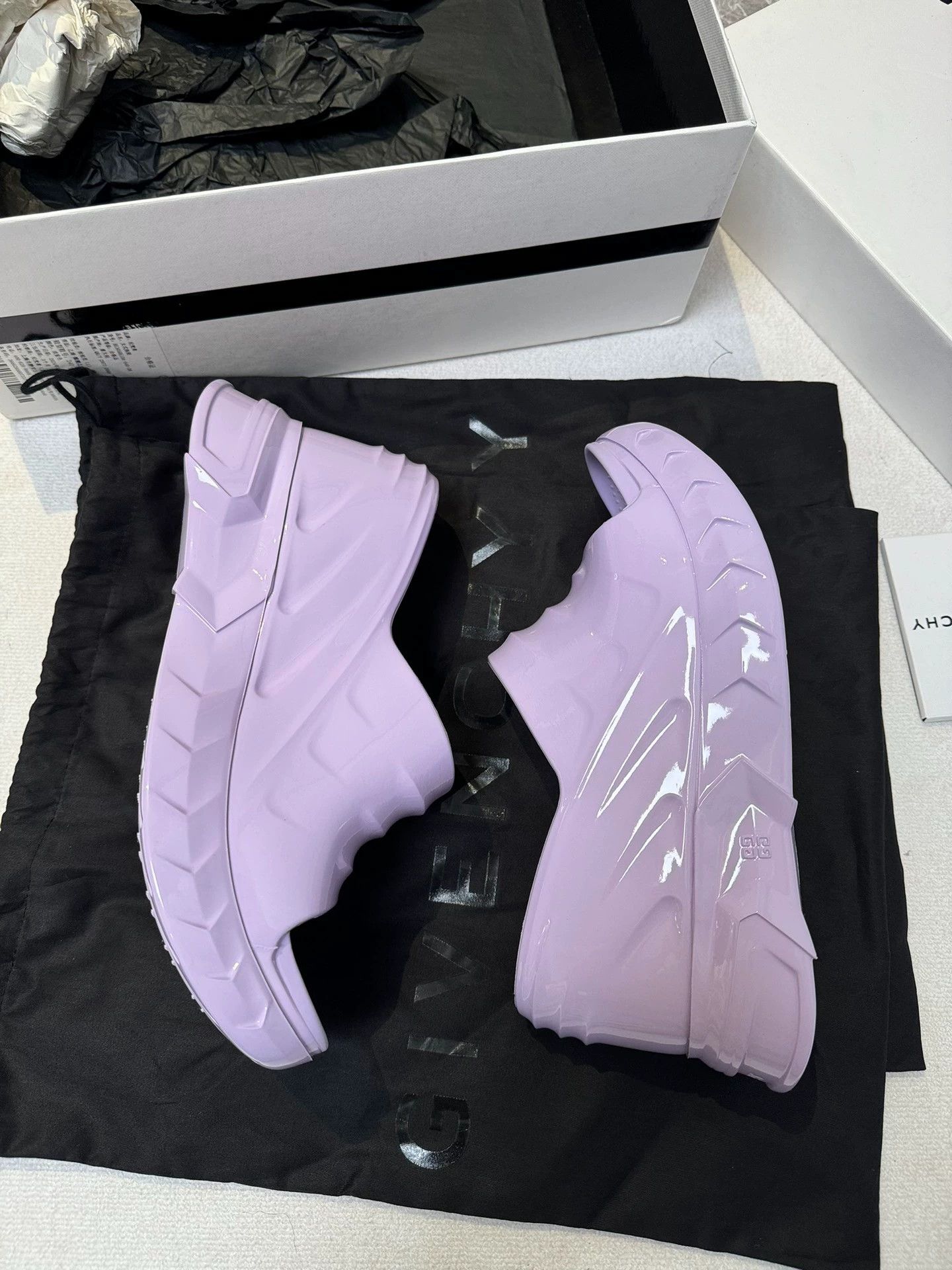 Givenchy Givenchy Marshmallow Lilac 38 Slides Size US 7.5 / IT 37.5 - 6 Thumbnail