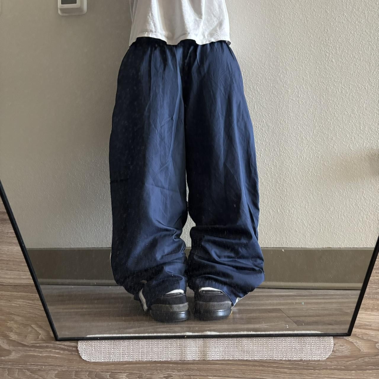 Japanese Brand Crazy Vintage Y2K/2000s Baggy Navy Blue Striped Skater Style Streetwear Track Pants! Size L Size US 32 / EU 48 - 2 Thumbnail