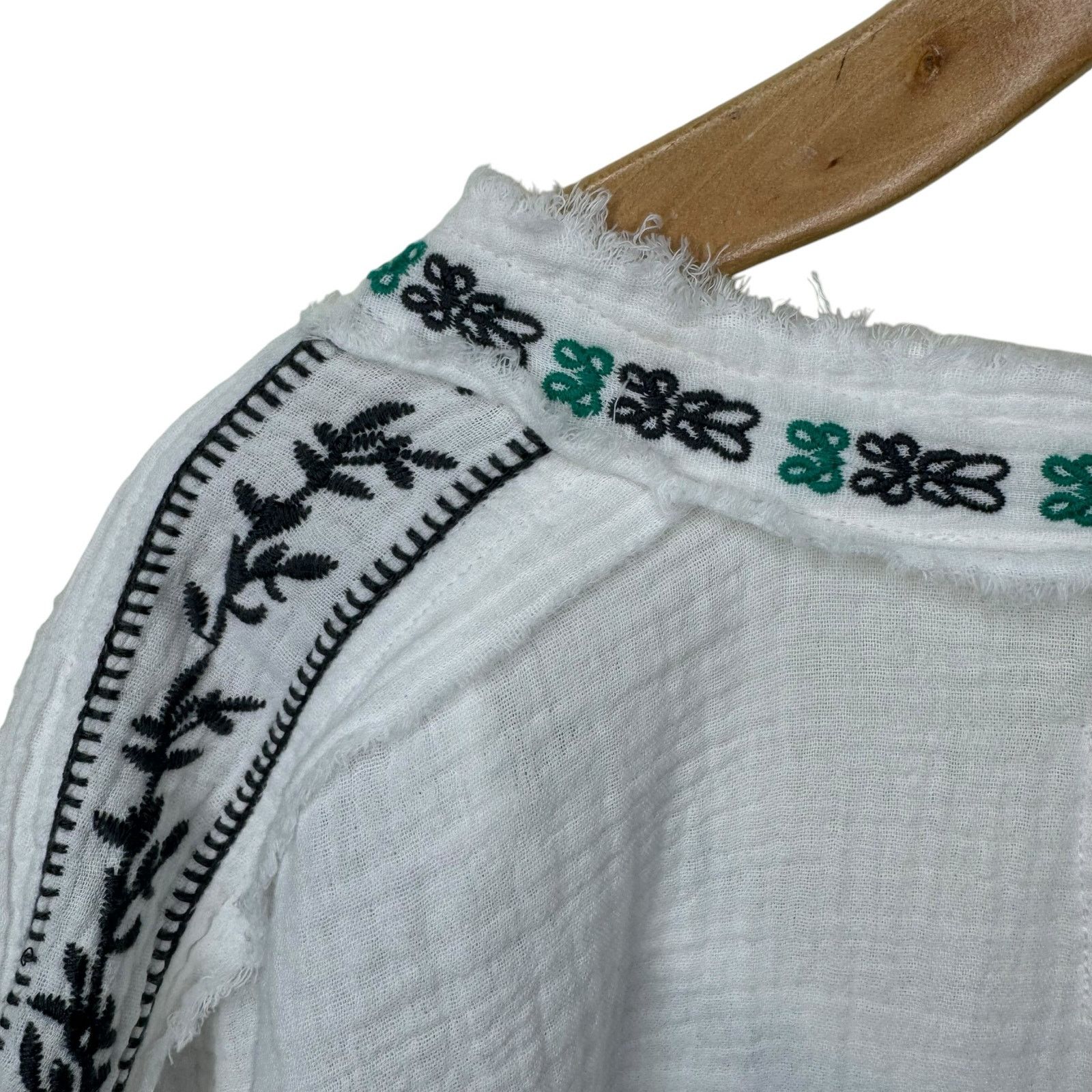 Johnny Was Johnny Was Radlie Blouse Embroidered Natural SMALL NWT Size S / US 4 / IT 40 - 7 Thumbnail