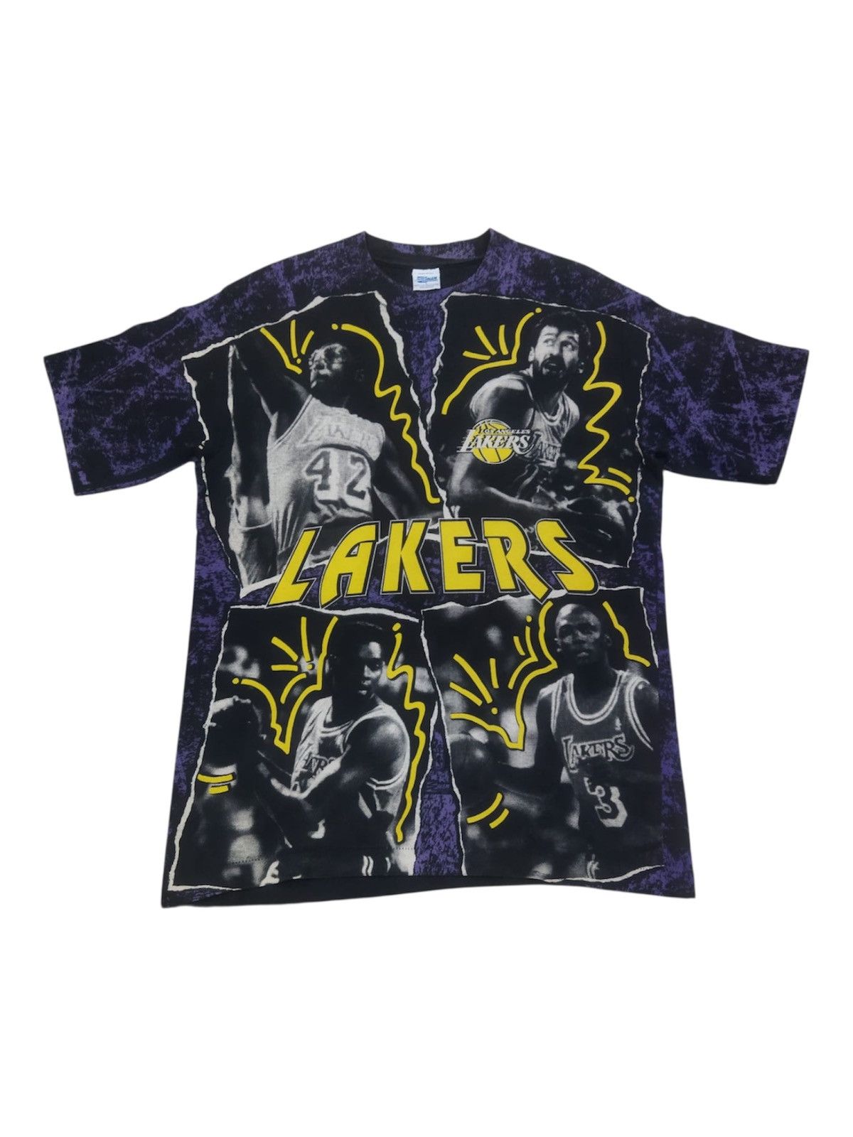 Salem Sportswear Vintage 1990s NBA Lakers All Over Print T Shirt Size US L / EU 52-54 / 3 - 1 Thumbnail