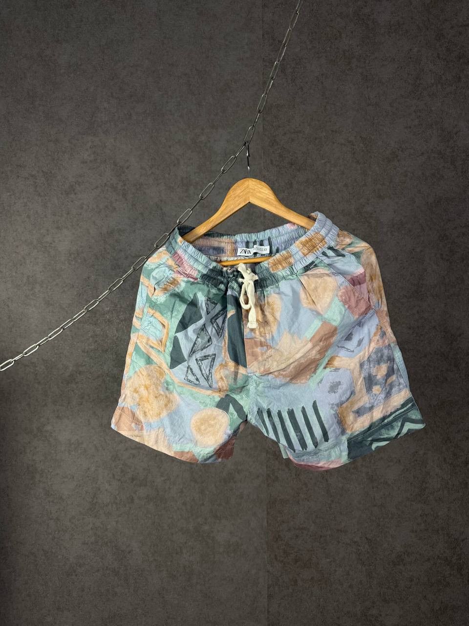 Zara Zara Man art designer shorts Size US 31 - 1 Thumbnail