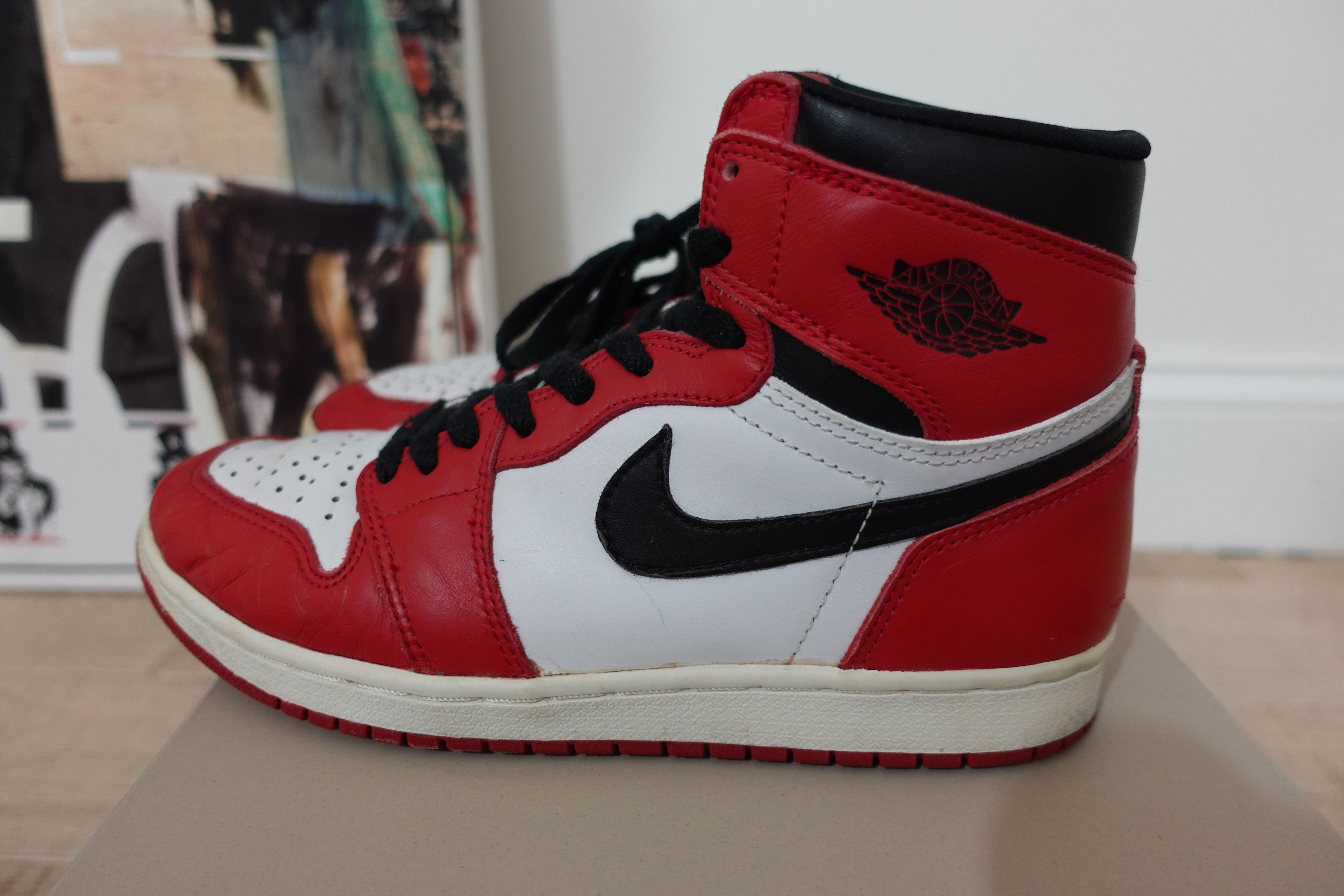 Jordan Brand × Nike 1994 Nike Air Jordan 1 Chicago Size 8.5 Size US 8.5 / EU 41-42 - 6 Thumbnail