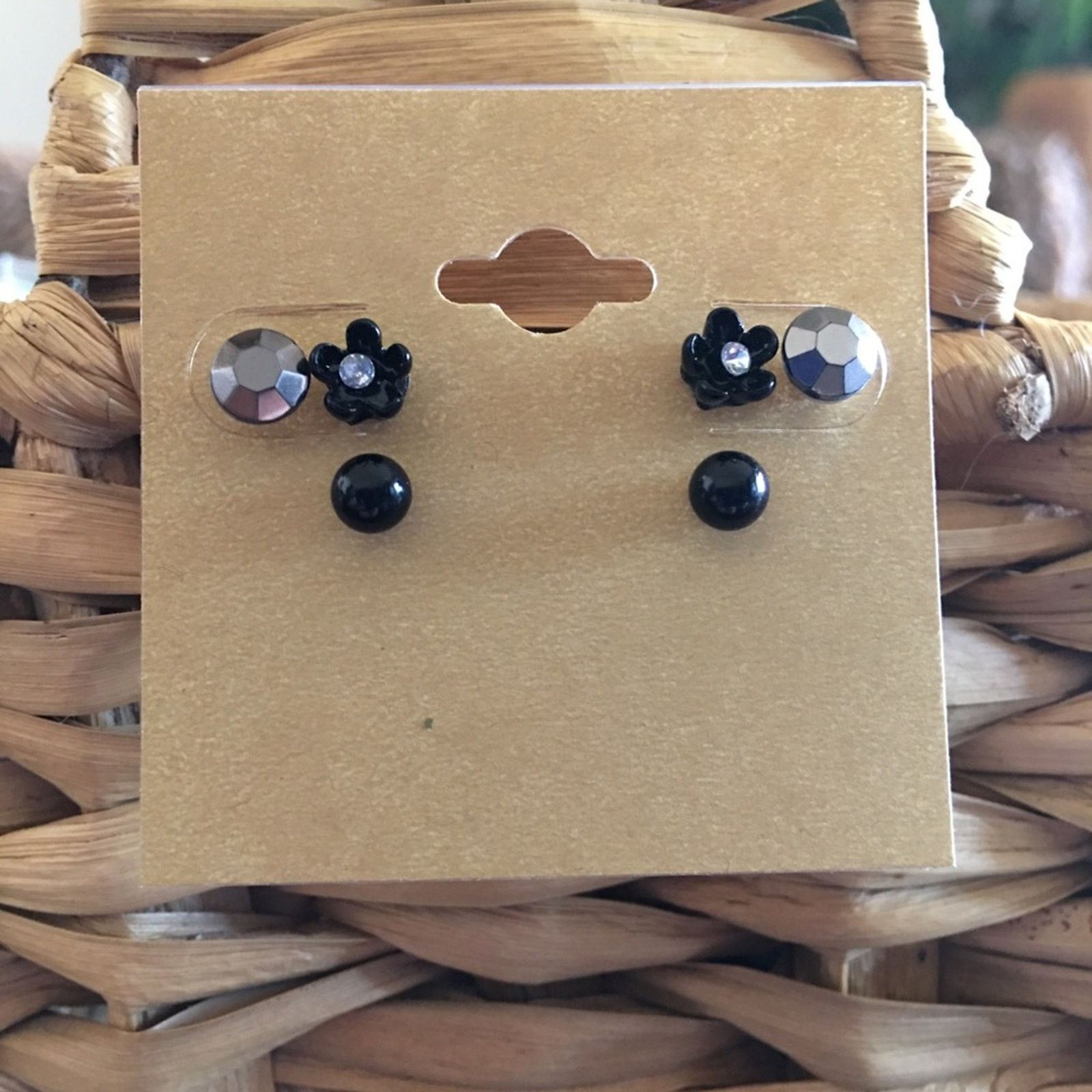 Vintage Vintage set of three pairs pierced earrings Size ONE SIZE - 1 Thumbnail