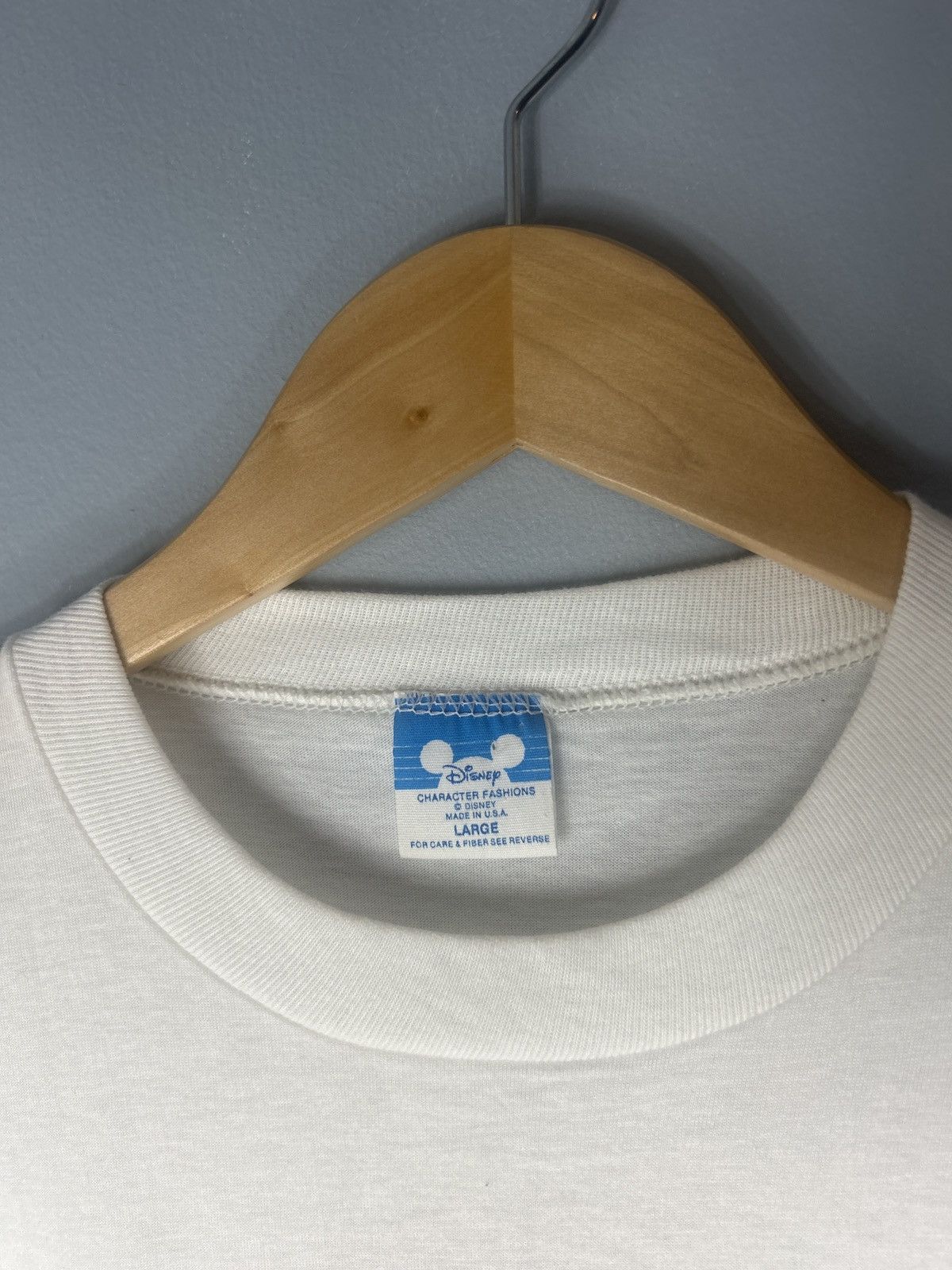 Disney Vintage 90s Mickey Mouse Disneyland International Tee Size US L / EU 52-54 / 3 - 3 Thumbnail