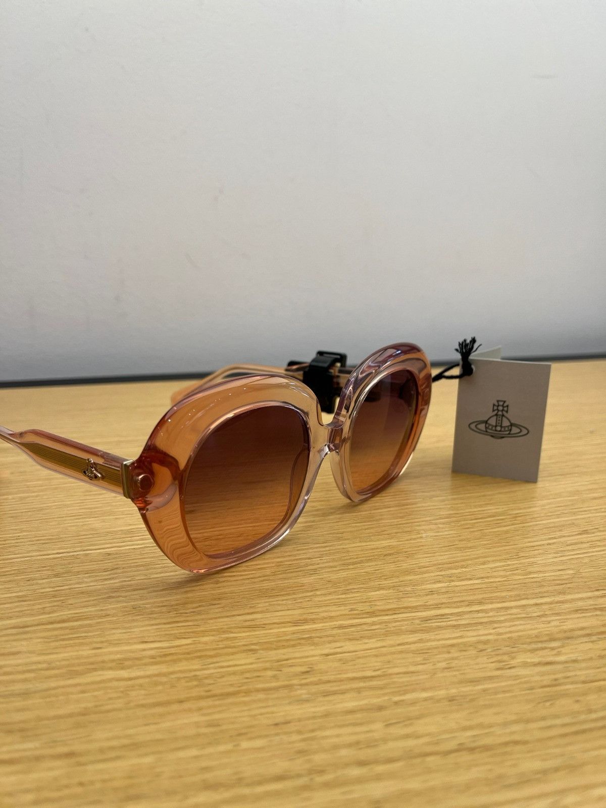Vivienne Westwood o1f1d3z0825 Size: OS / Joanne Sunglasses in Brown Size ONE SIZE - 1 Preview