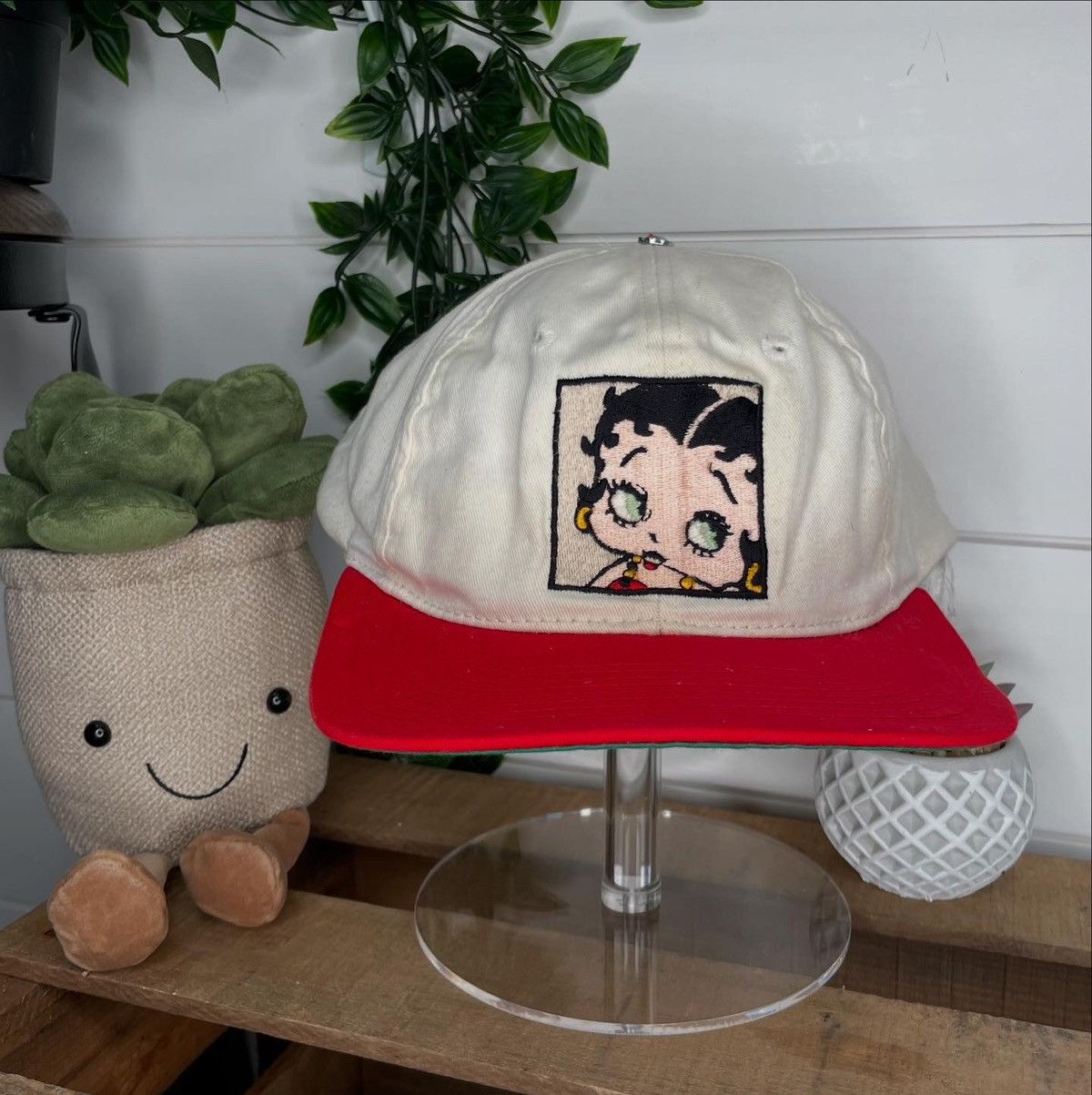 Other Vintage Betty Boop MGM Grand Las Vegas Snapback Hat Red Size ONE SIZE - 9 Thumbnail