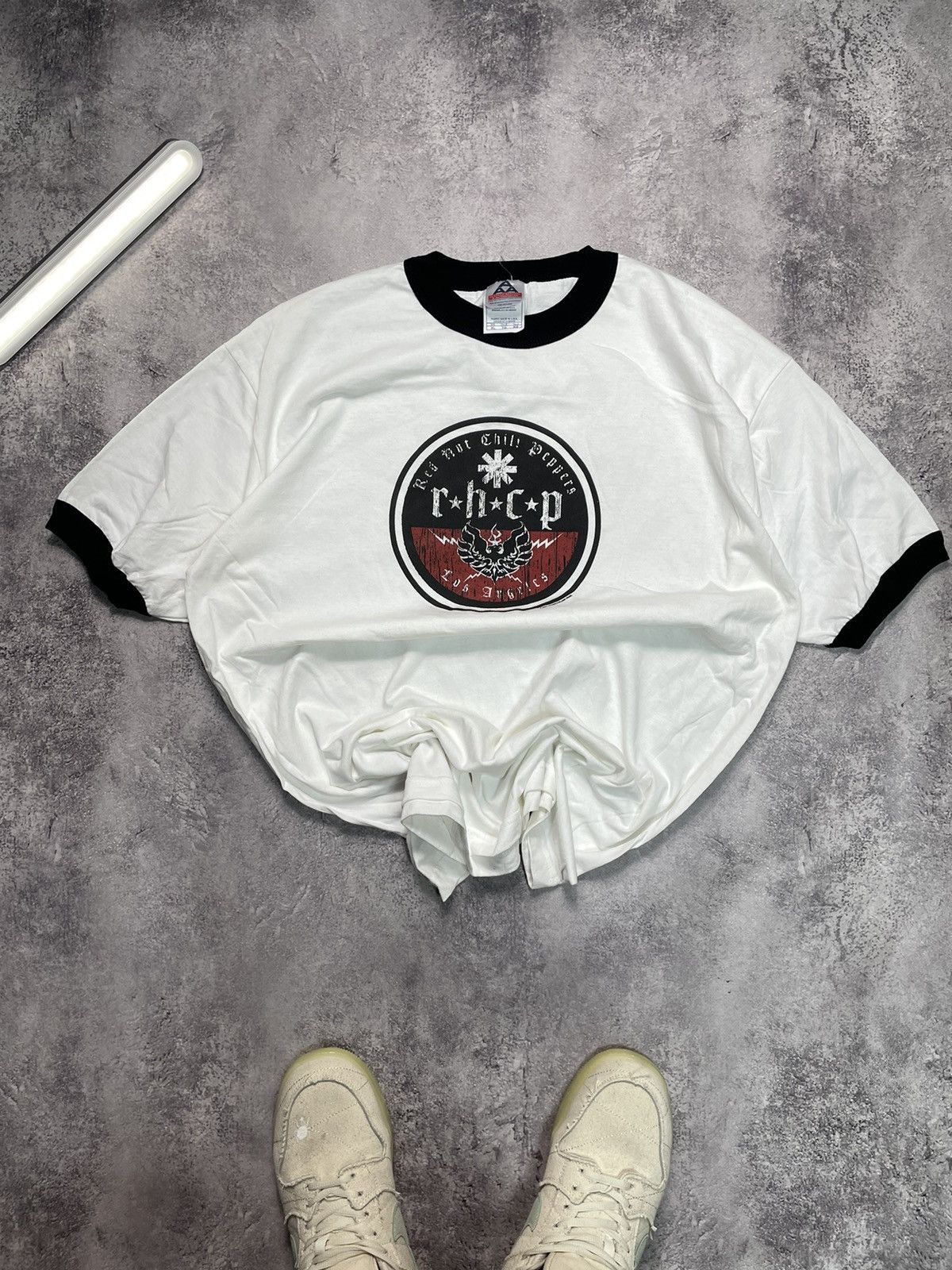 Band Tees RHCP Y2K '04 Tour DS Band Tee Graphic XL Rare Size US XL / EU 56 / 4 - 1 Thumbnail