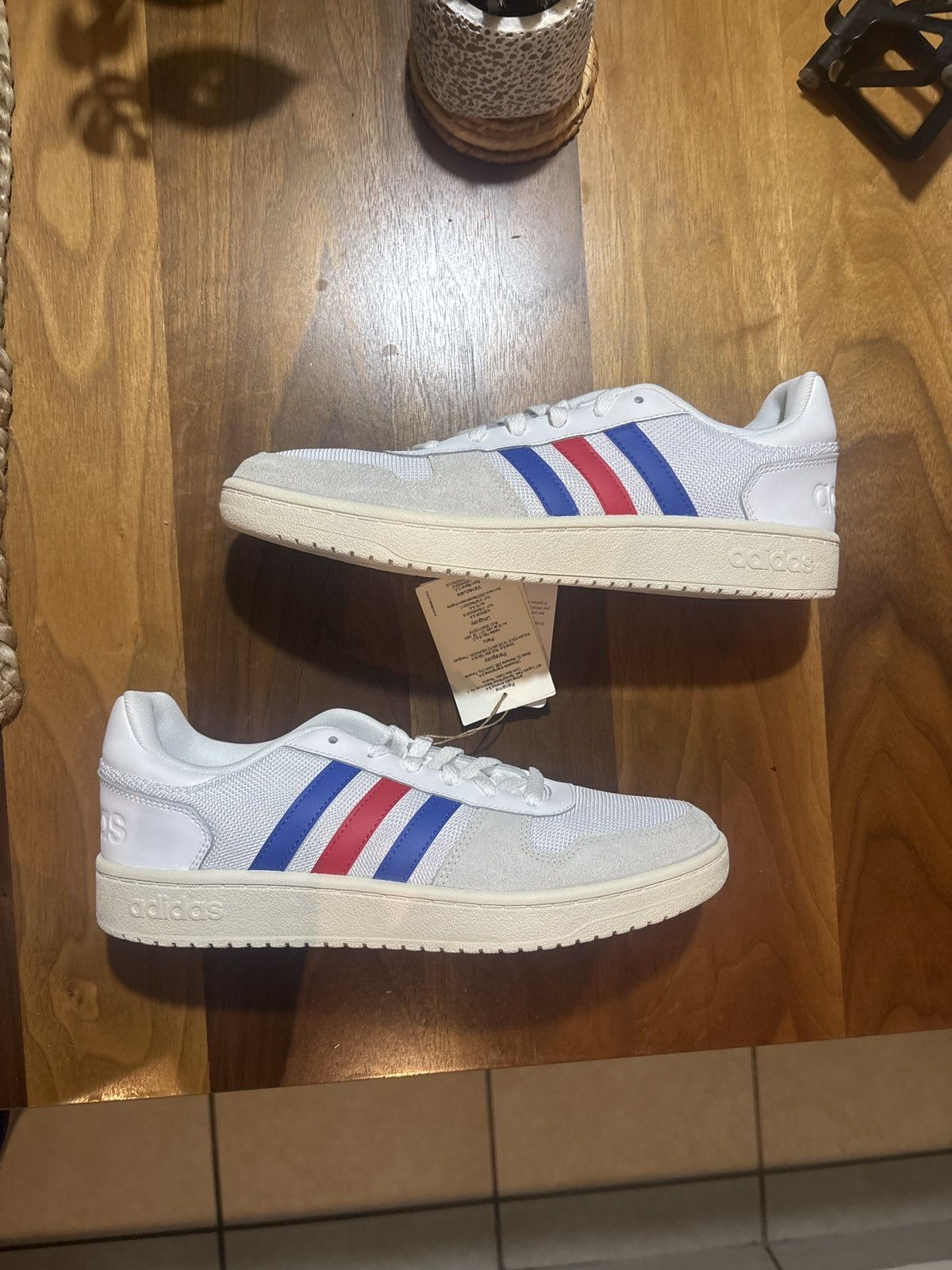Adidas adidas Hoops 2.0 Size US 9.5 / EU 42-43 - 2 Thumbnail