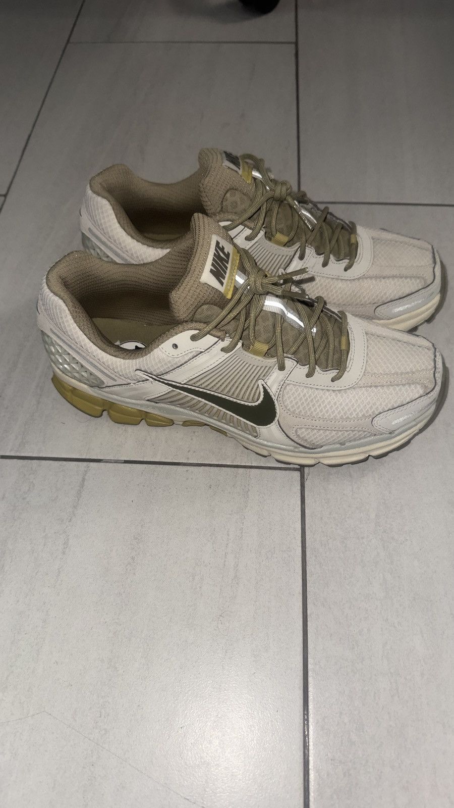 Nike NIKE VOMERO 5 SP Size US 9.5 / EU 42-43 - 6 Thumbnail