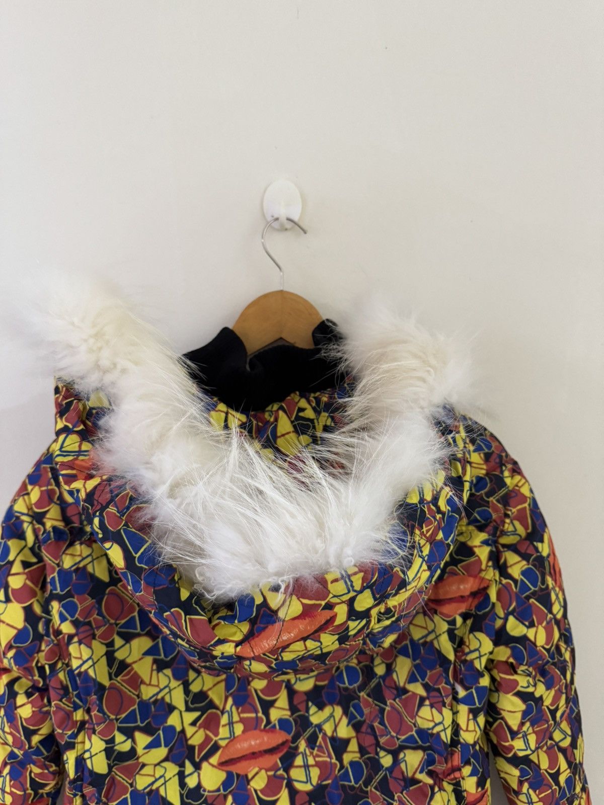 Le Grande Bleu (L.G.B.) 69 SLAM PLAY LOUD FUR HOODIE JACKET LIKE LGB STYLE Size US S / EU 44-46 / 1 - 6 Thumbnail