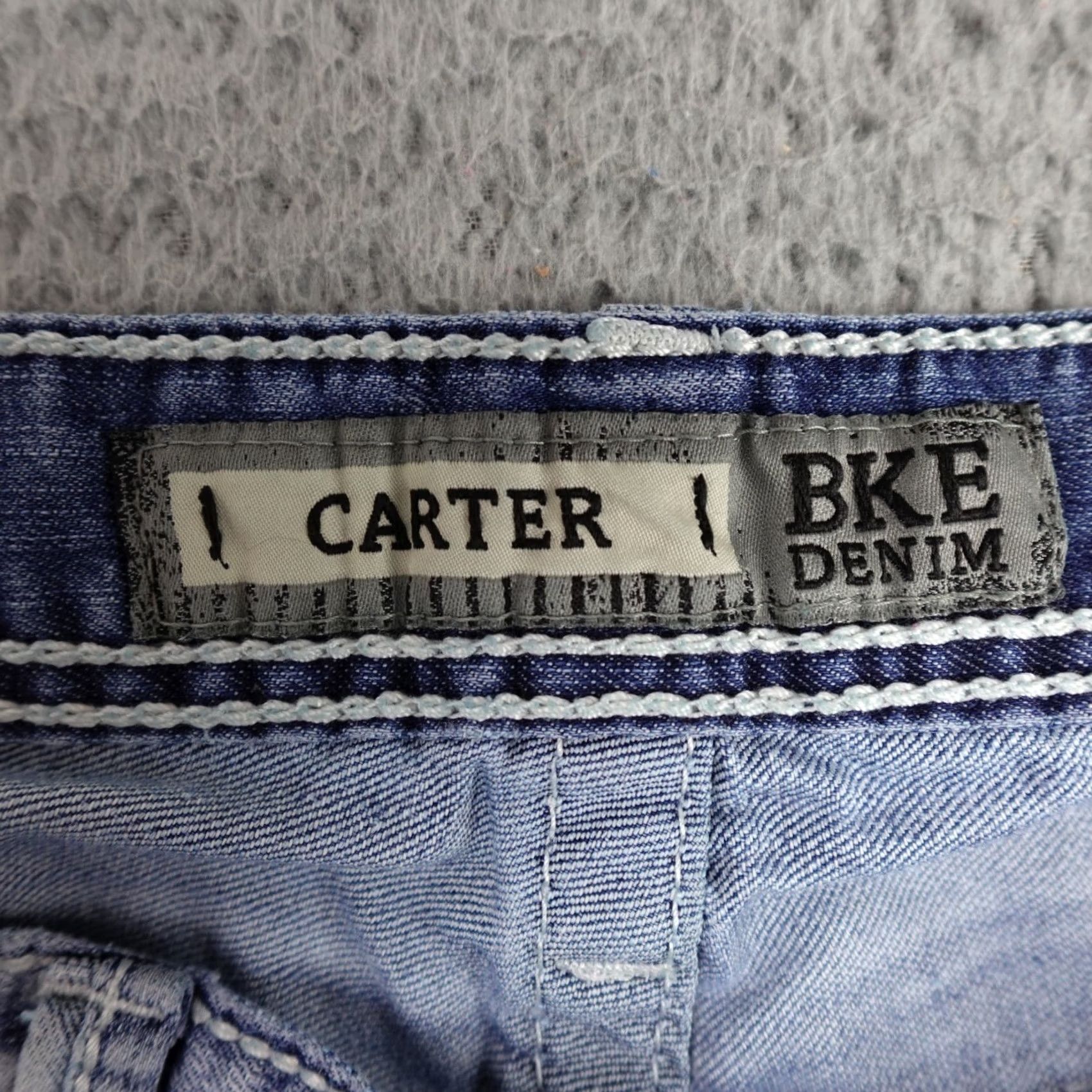 Vintage Generates an optimized title for a product based on a given Size US 32 / EU 48 - 3 Thumbnail