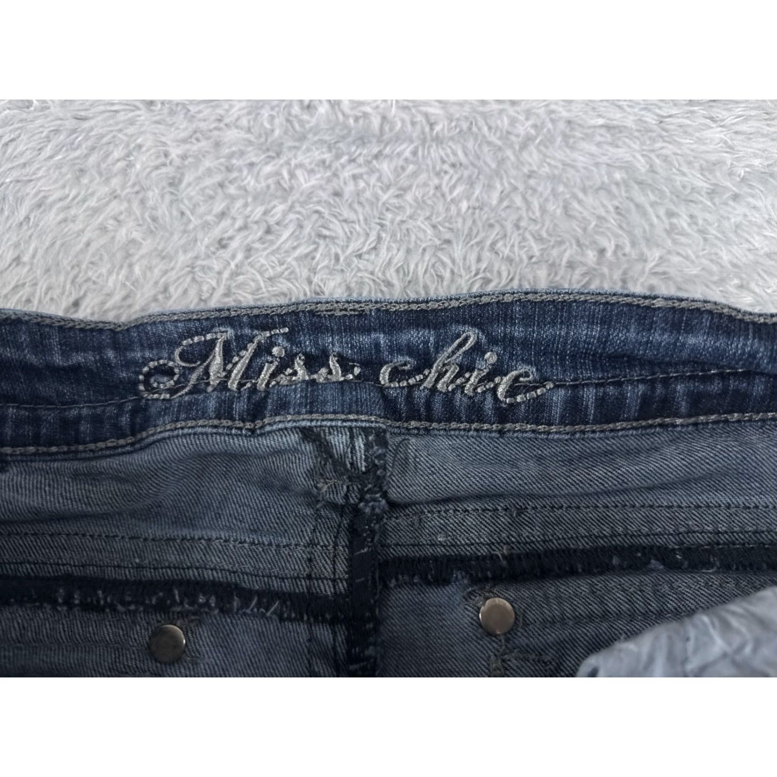 Vintage miss chic Jeans Women Bootcut Denim Blue 30x30 Pocket 5-Pocket Embellished Rhinestone Embroidered Mid Rise 30 Inseam Regular Stretch Size 36" / US 14 / IT 50 - 6 Thumbnail
