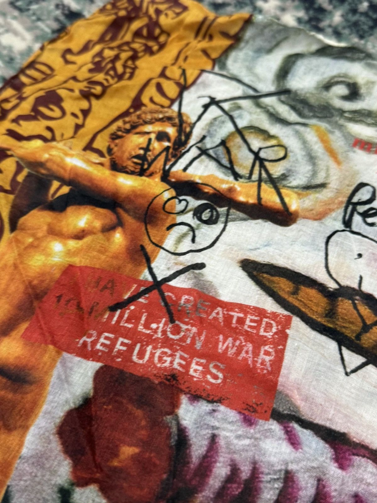 Vivienne Westwood VIVIENNE WESTWOOD 2013 SAVE THE ARCTIC HADNKERCHIEF SCARF Size ONE SIZE - 5 Thumbnail