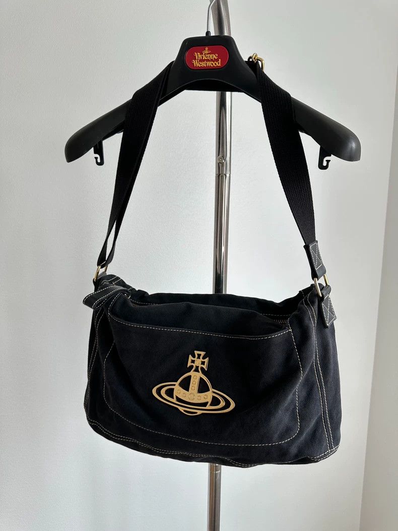 Vivienne Westwood Vivienne Westwood size os Littered with a bag of canvas mai Size ONE SIZE - 1 Thumbnail
