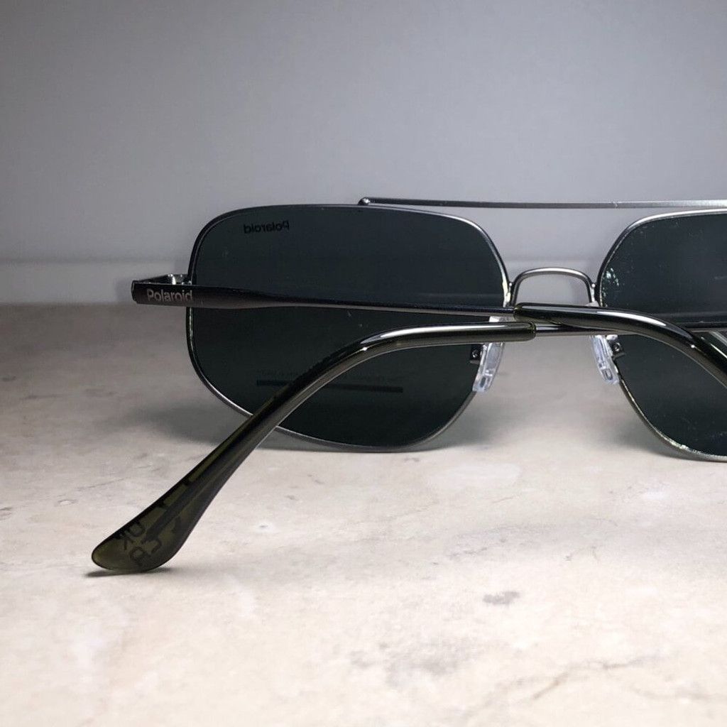 Polaroid Polaroid Black & Silver Polarized Aviator Sunglasses Size ONE SIZE - 3 Thumbnail