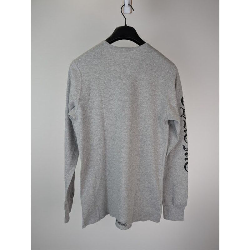 Chrome Hearts o1rshd1 Scroll Logo Long-Sleeve T-Shirt in Grey Size US L / EU 52-54 / 3 - 9 Thumbnail