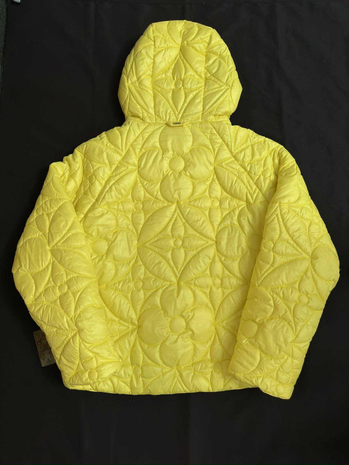 Louis Vuitton Louis Vuitton Yellow Flower Monogram Puffer Jacket Size US M / EU 48-50 / 2 - 2 Thumbnail
