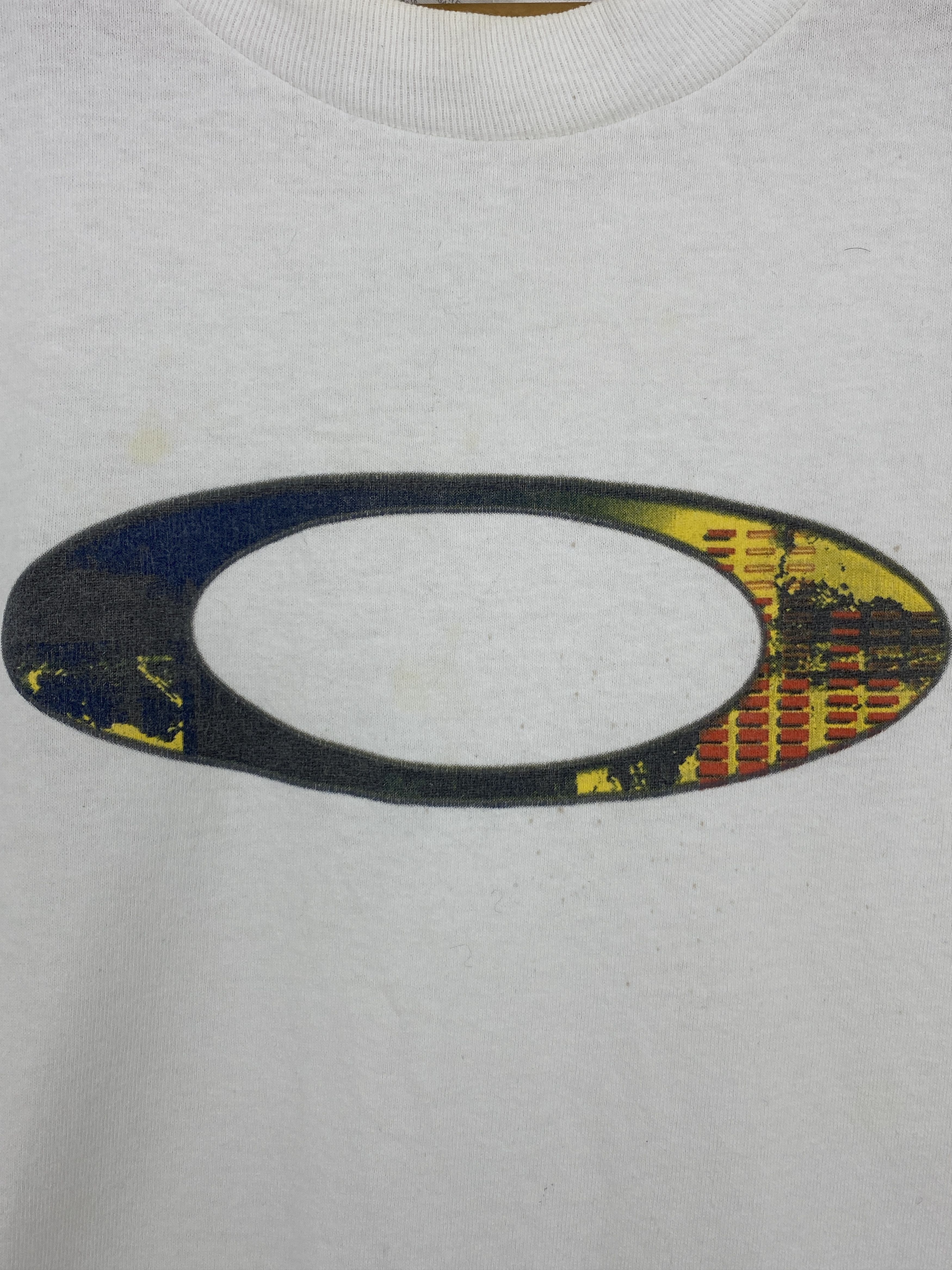 Oakley × Vintage Vintage Oakley Central Big Logo T-Shirt TA0580 Size US M / EU 48-50 / 2 - 5 Thumbnail