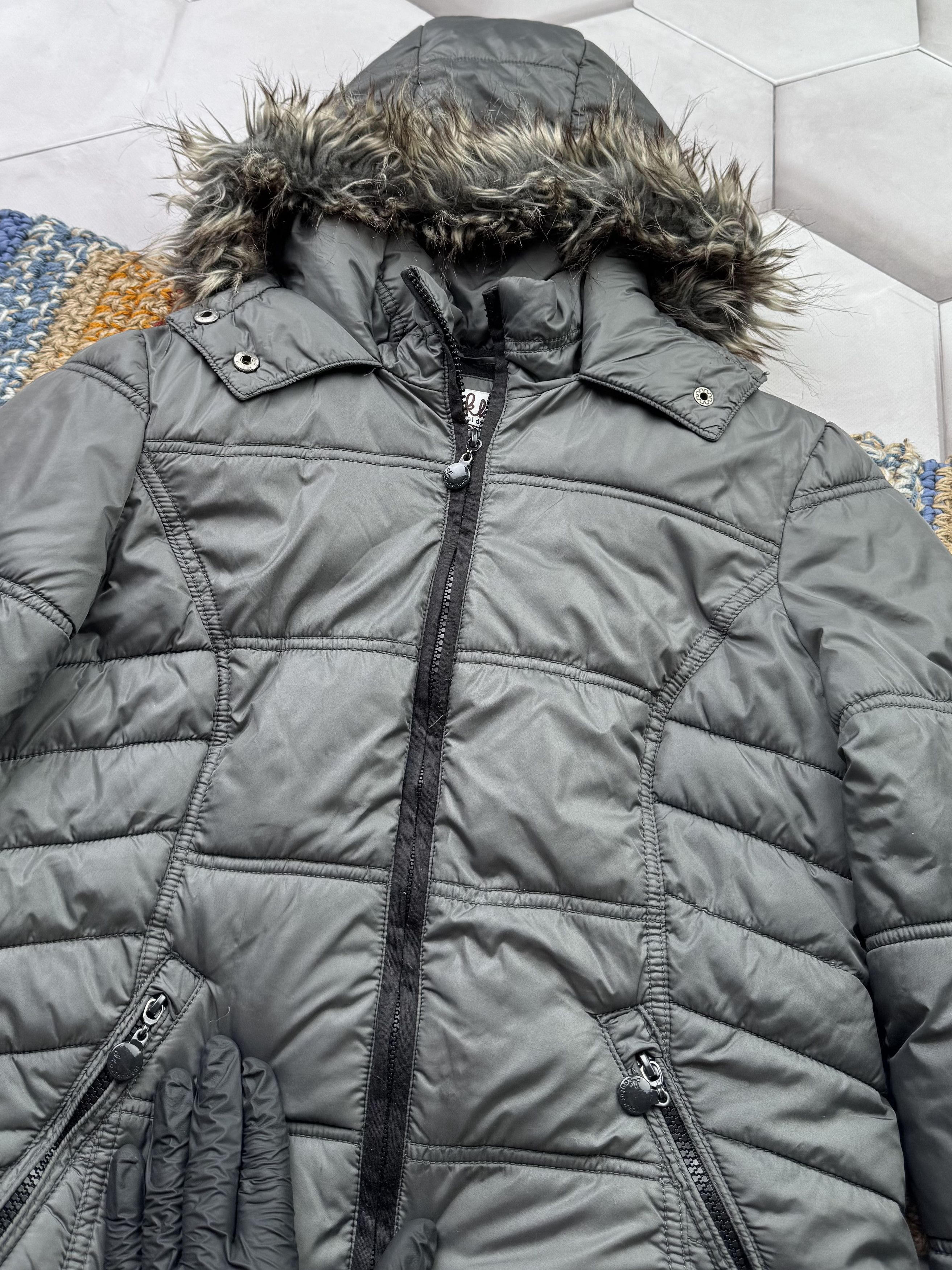 Japanese Brand Vintage Cropped Jacket With Faux Fur Hood (E4) Size M / US 6-8 / IT 42-44 - 4 Thumbnail