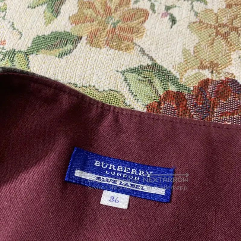 Burberry Burberry Purple Wool Women's Skirt. Size 23" - 6 Thumbnail