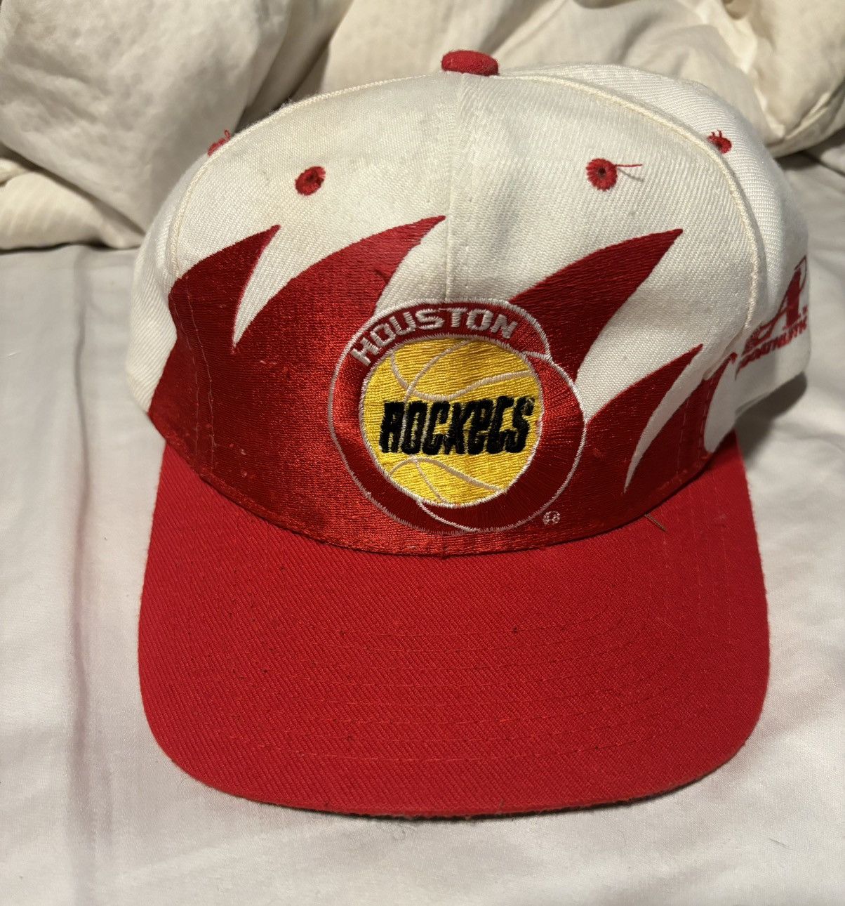 image of Logo Athletic x NBA Rockets Vintage Sharktooth Hat in Red, Men's