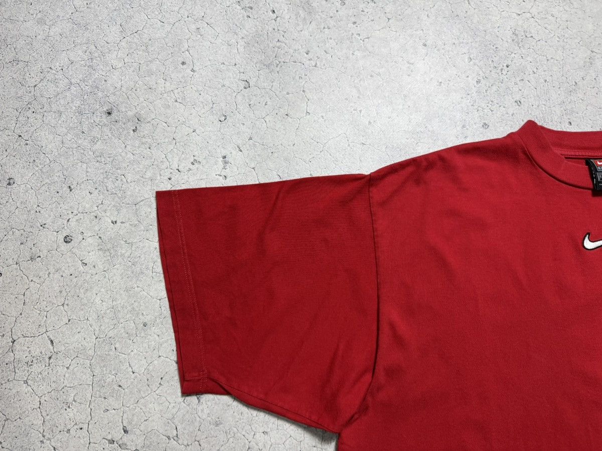 Nike Nike Vintage 90’s Center Swoosh T-Shirt Red Size US L / EU 52-54 / 3 - 3 Thumbnail