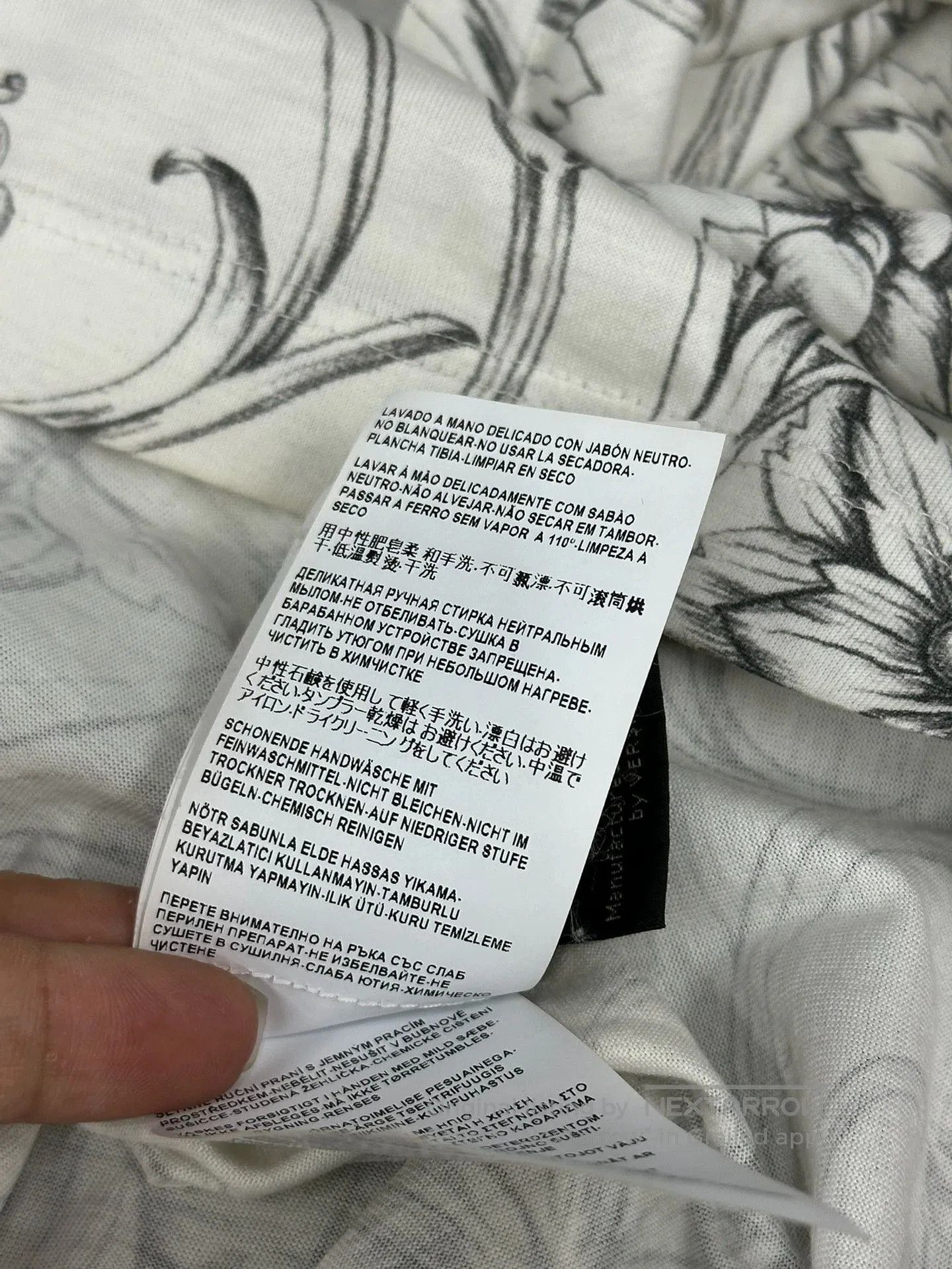 Versace Versace White Medusa Print Short Sleeve T-shirt. Size US XL / EU 56 / 4 - 7 Thumbnail