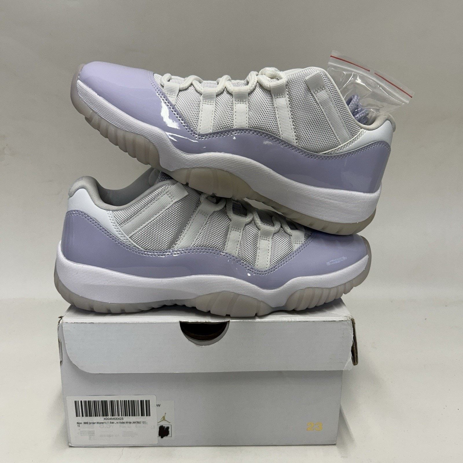 Nike Nike Air Jordan 11 Retro Low WMNS "Pure Violet" AH7860-101 Size US 10 / IT 40 - 1 Thumbnail