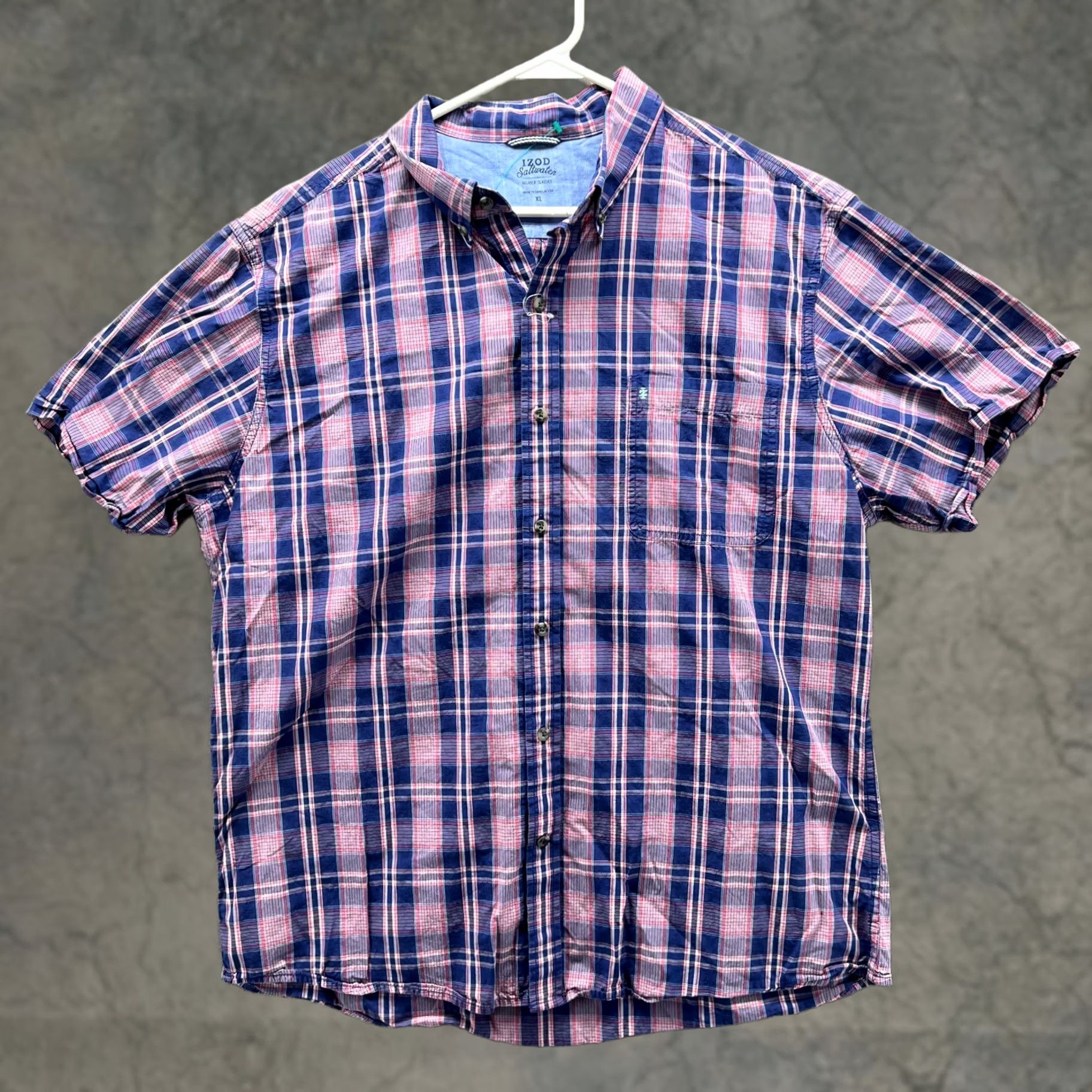 Izod VINTAGE Izod Shirt Men XL Blue Pink Plaid Button-Down Relaxed Saltwater Collection Casual Button-Up Short Sleeve Size US XL / EU 56 / 4 - 1 Thumbnail