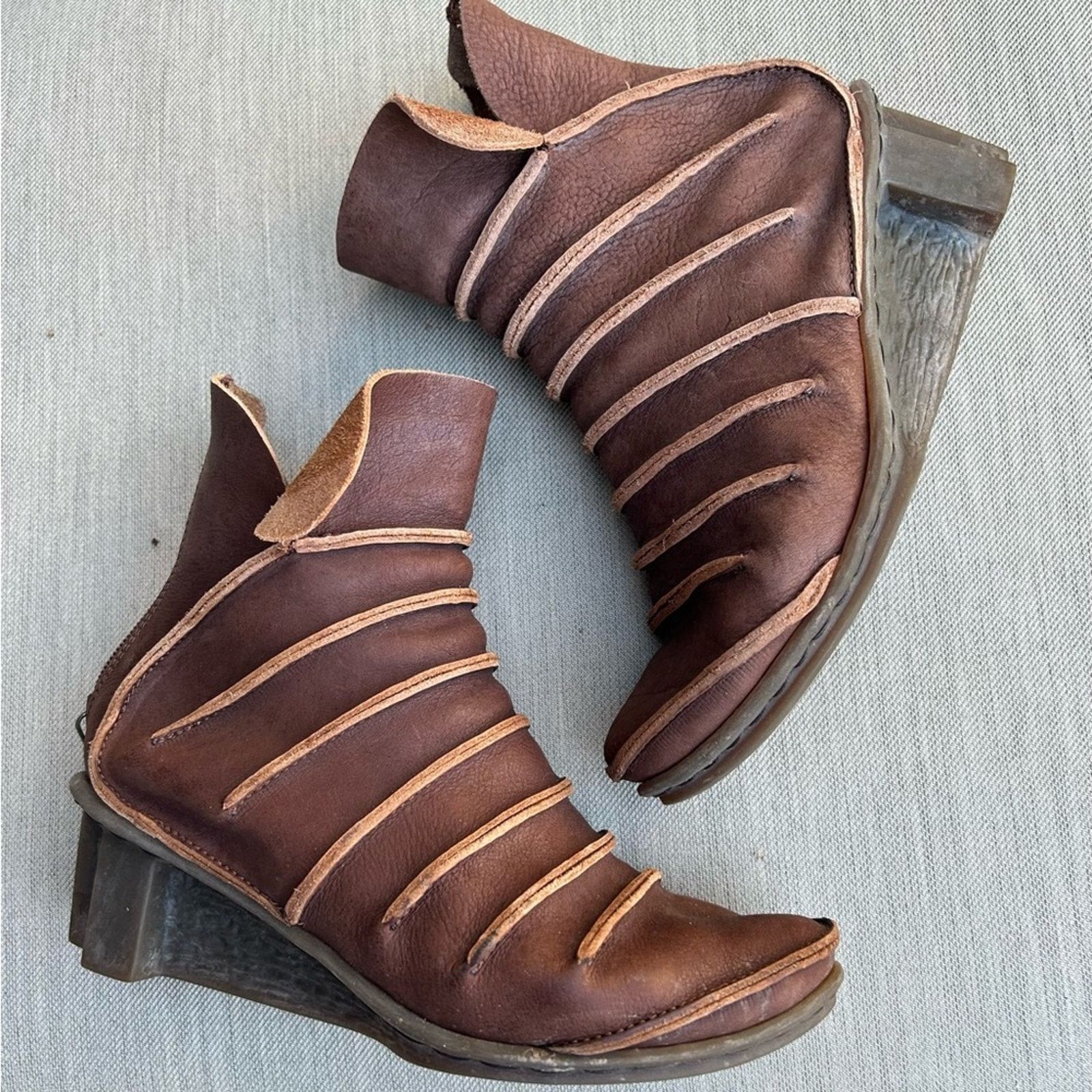 Trippen Trippen Amber leather zipper ankle boot rubber wedge heel Size US 6 / IT 36 - 1 Thumbnail