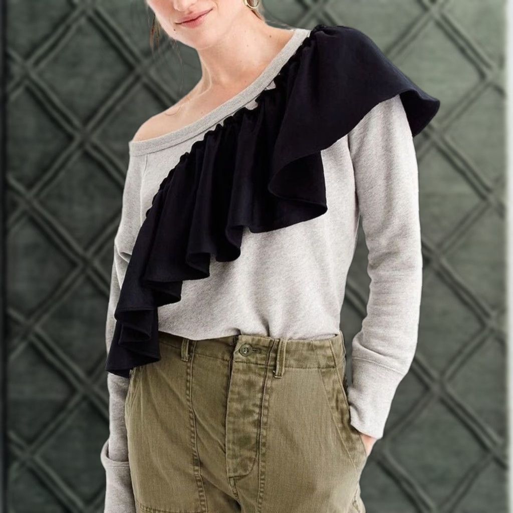 J.Crew J. Crew Blouse SweatEr? Size S / US 4 / IT 40 - 1 Thumbnail